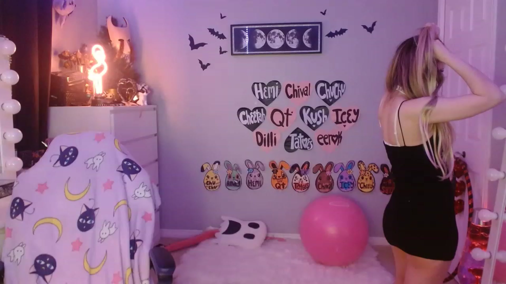 Gallery image thumbnail from Serafina's myfreecams stream on, 06/12/2023, 06:00 image 14 of 20