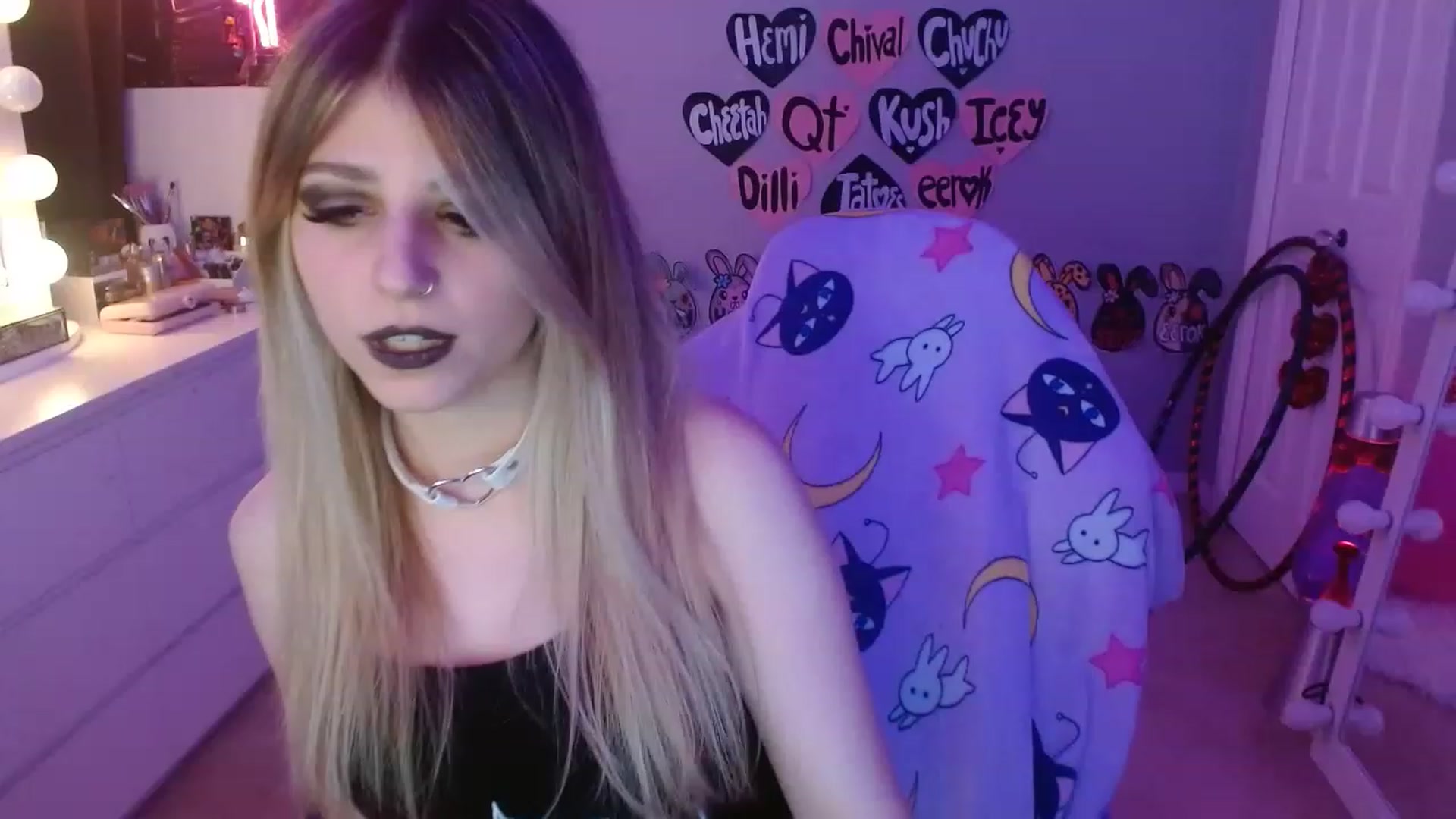 Gallery image thumbnail from Serafina's myfreecams stream on, 06/12/2023, 06:00 image 2 of 20