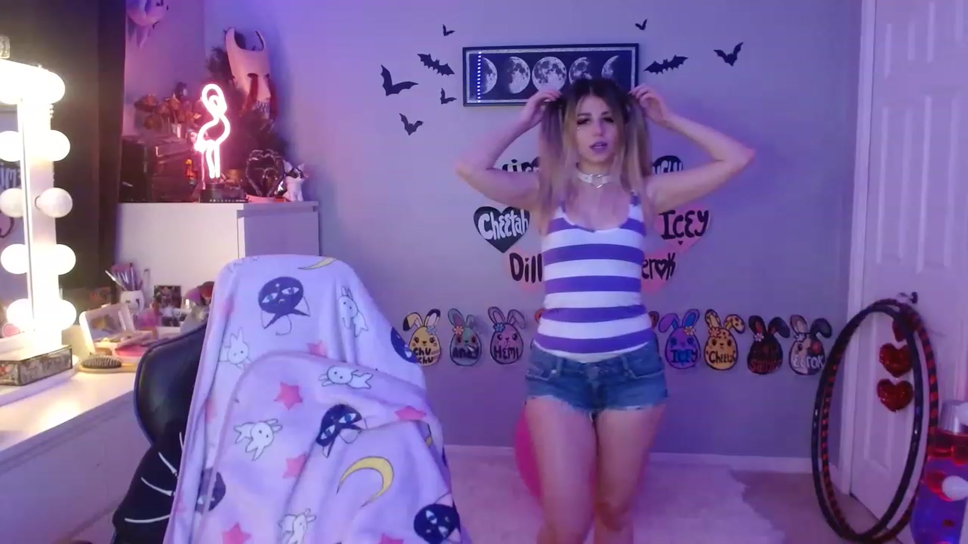 Gallery image thumbnail from Serafina's myfreecams stream on, 06/17/2023, 04:14 image 11 of 20
