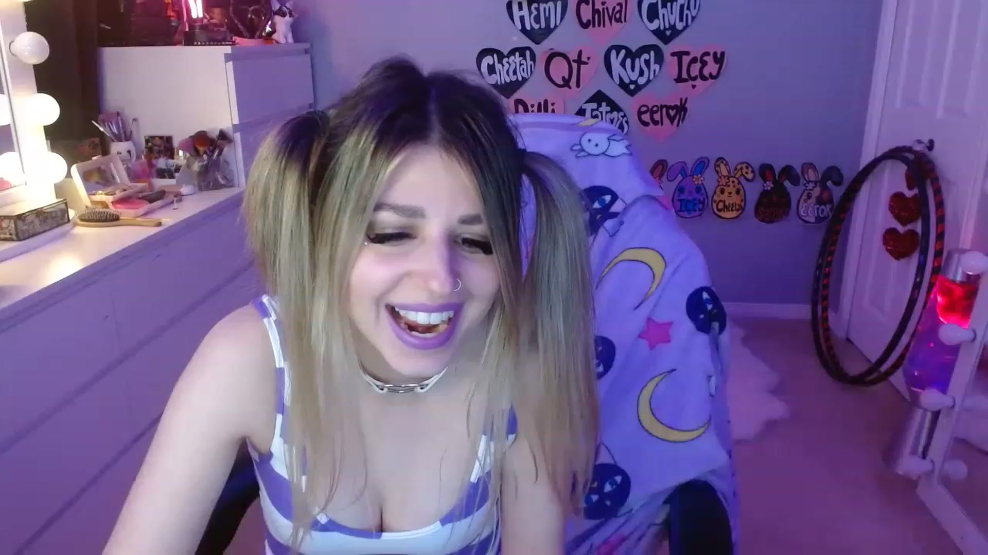 Gallery image thumbnail from Serafina's myfreecams stream on, 06/17/2023, 04:14 image 4 of 20