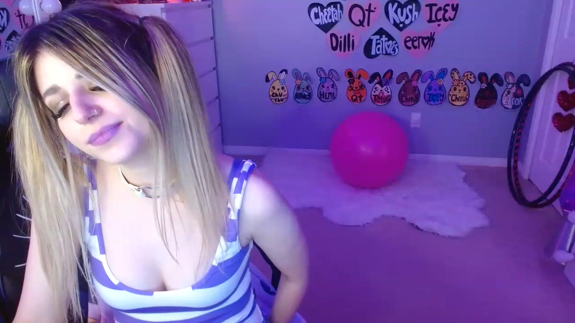 Gallery image thumbnail from Serafina's myfreecams stream on, 06/17/2023, 05:42 image 13 of 20