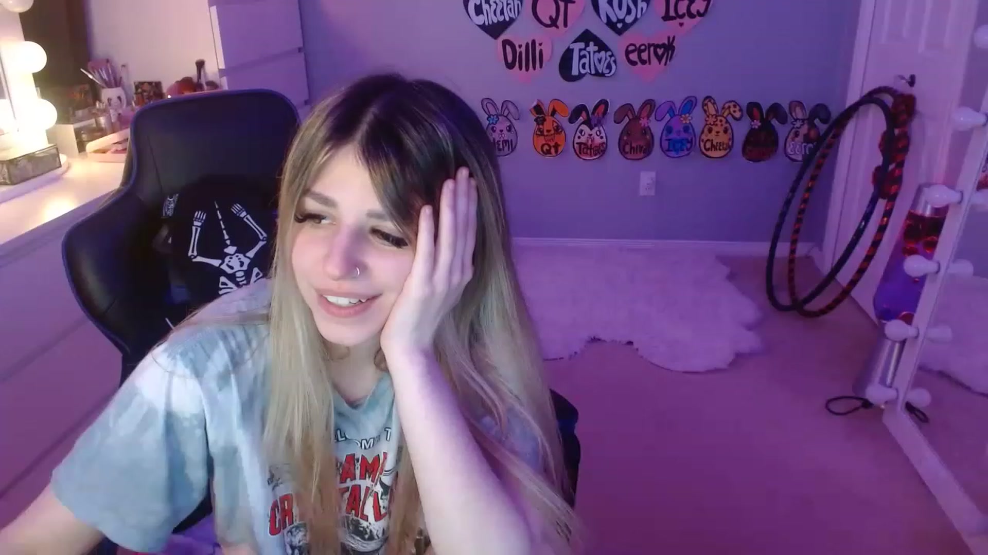 Gallery image thumbnail from Serafina's myfreecams stream on, 06/19/2023, 05:48 image 14 of 20