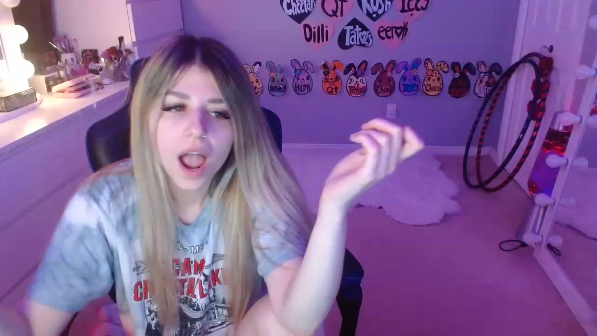 Gallery image thumbnail from Serafina's myfreecams stream on, 06/19/2023, 05:48 image 9 of 20