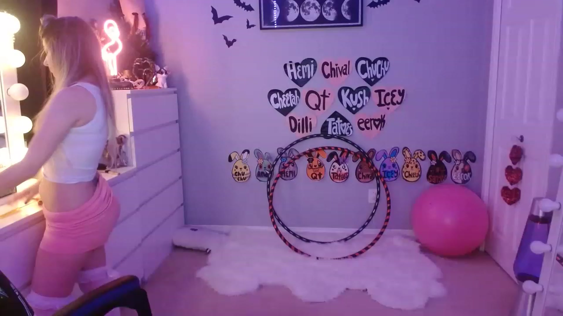 Gallery image thumbnail from Serafina's myfreecams stream on, 06/24/2023, 24:56 image 8 of 20