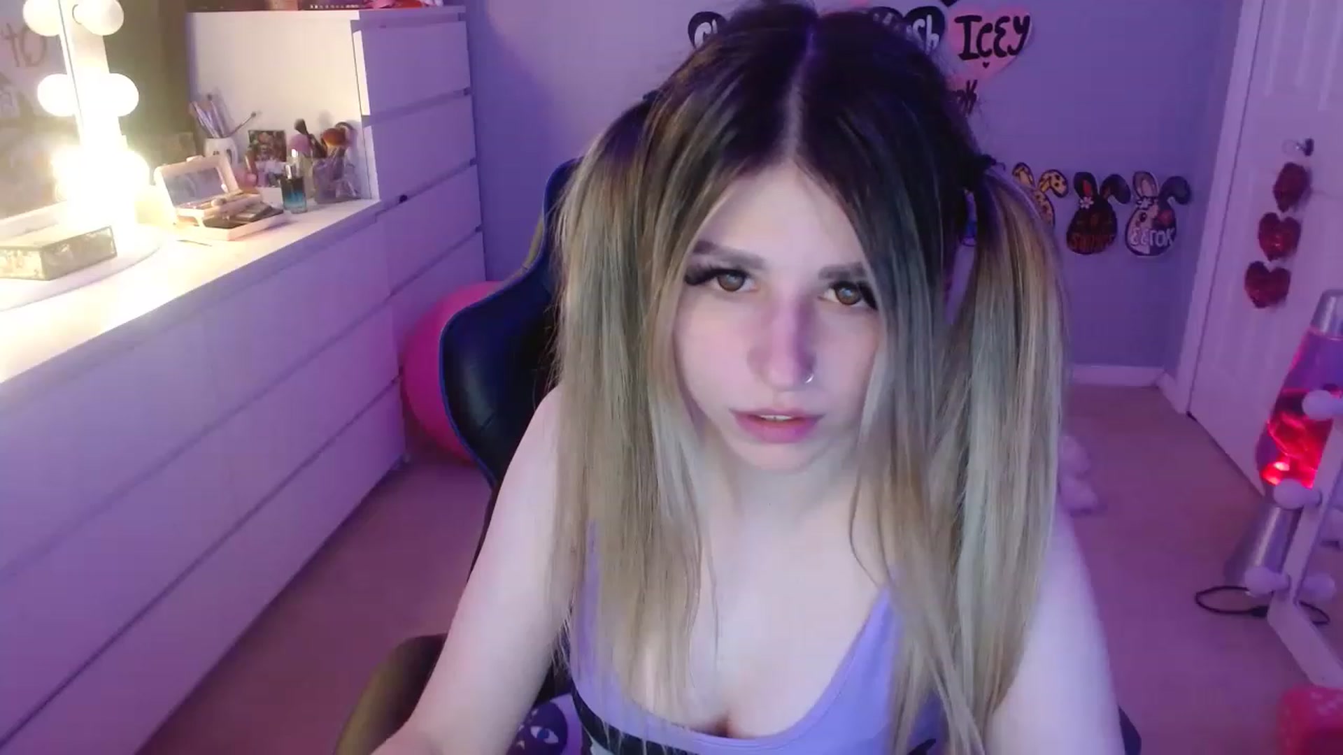 Gallery image thumbnail from Serafina's myfreecams stream on, 06/26/2023, 04:04 image 19 of 20