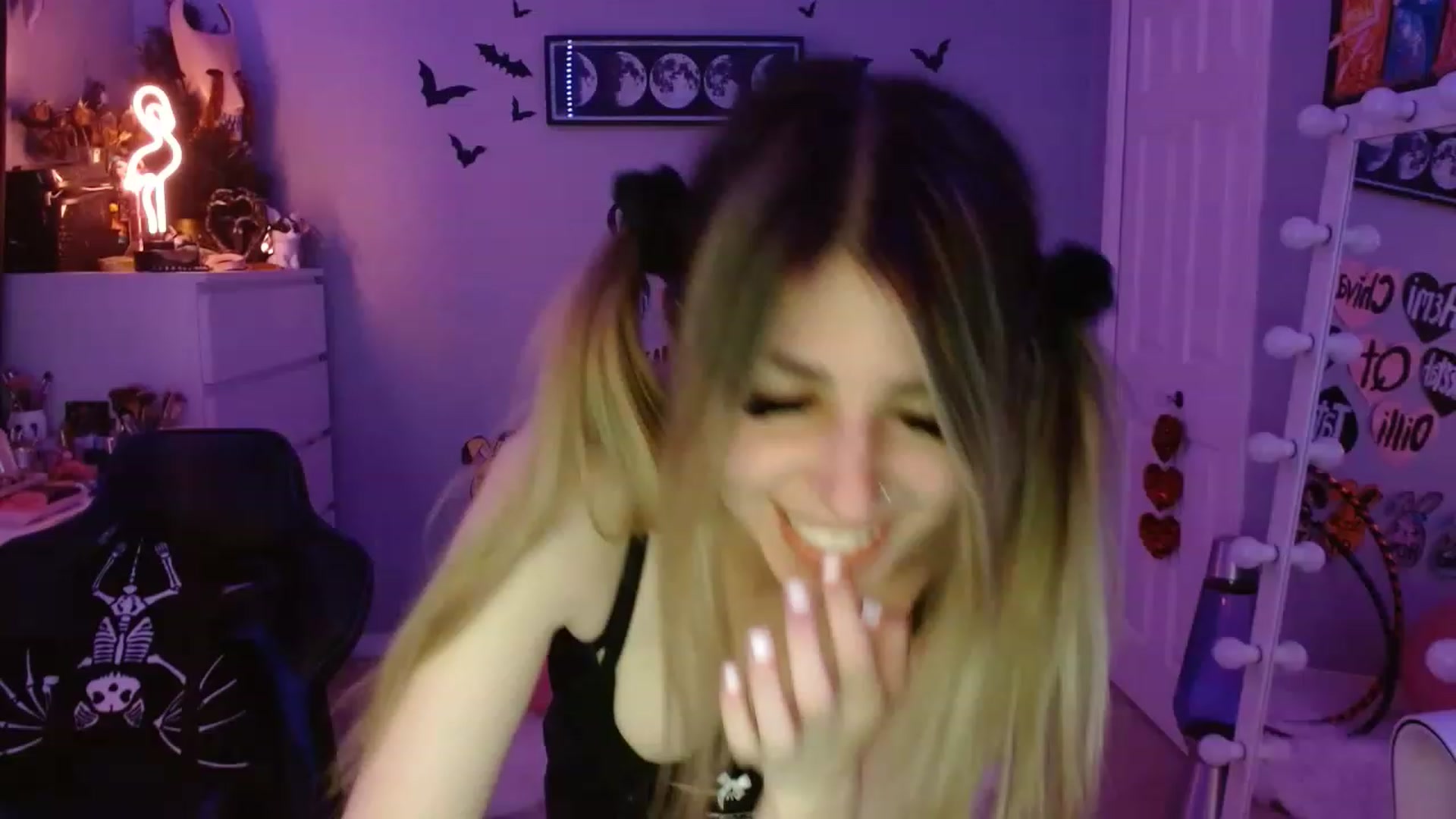 Gallery image thumbnail from Serafina's myfreecams stream on, 06/30/2023, 05:19 image 18 of 20