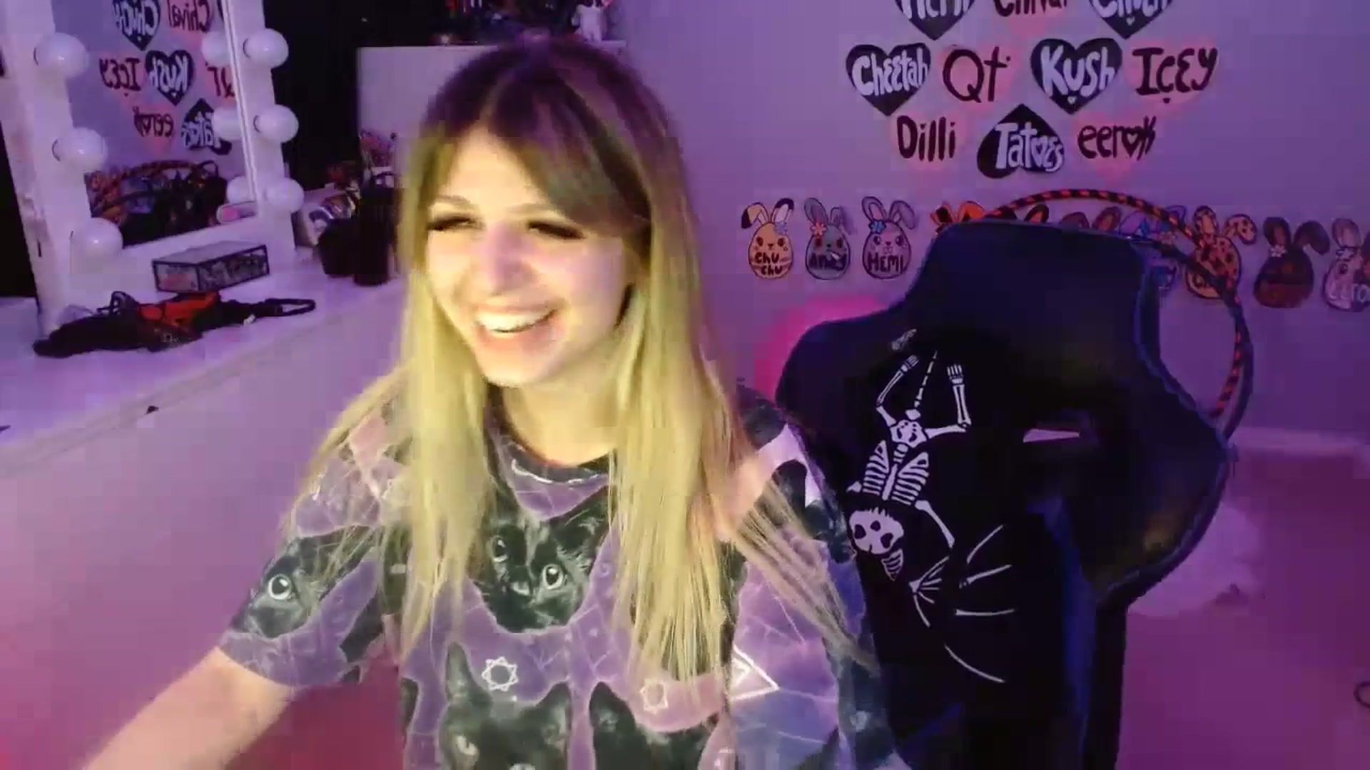 Gallery image thumbnail from Serafina's myfreecams stream on, 07/01/2023, 06:15 image 5 of 20