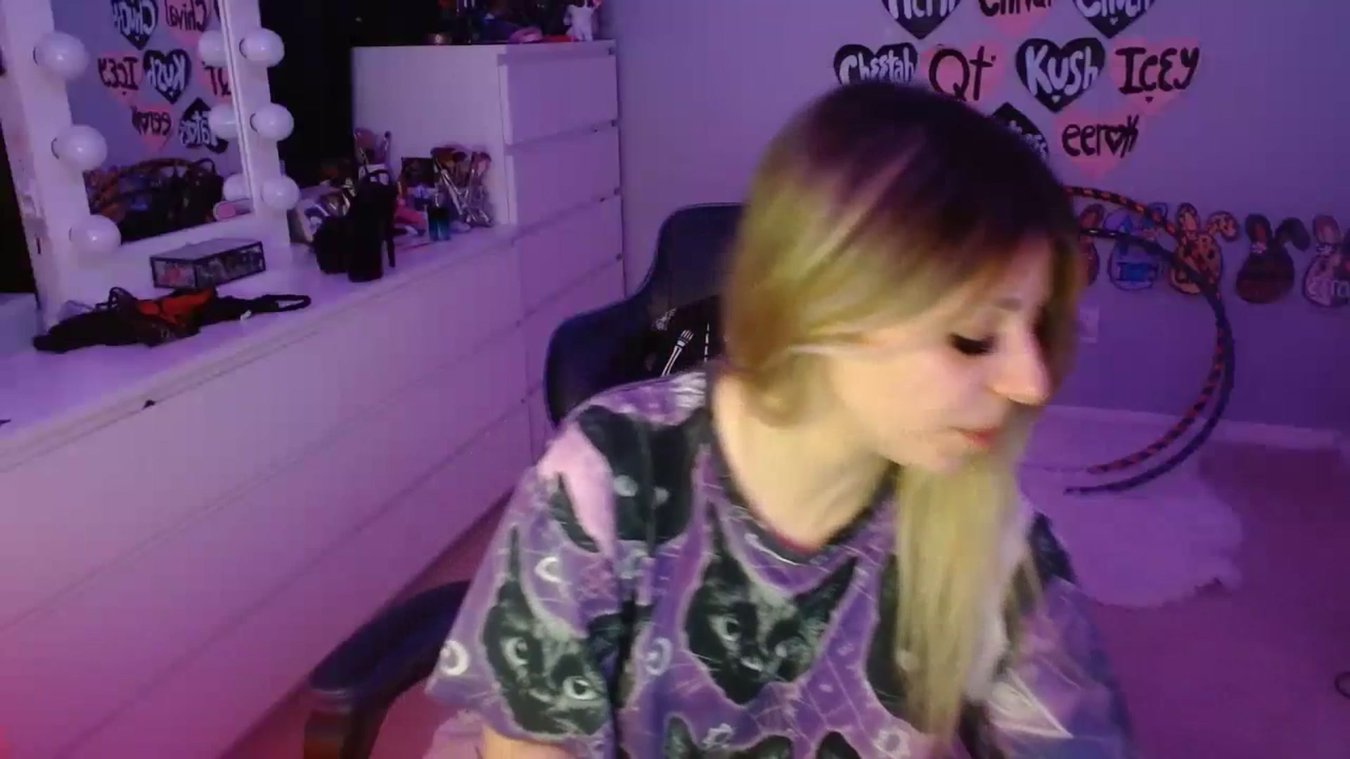Gallery image thumbnail from Serafina's myfreecams stream on, 07/01/2023, 06:15 image 8 of 20