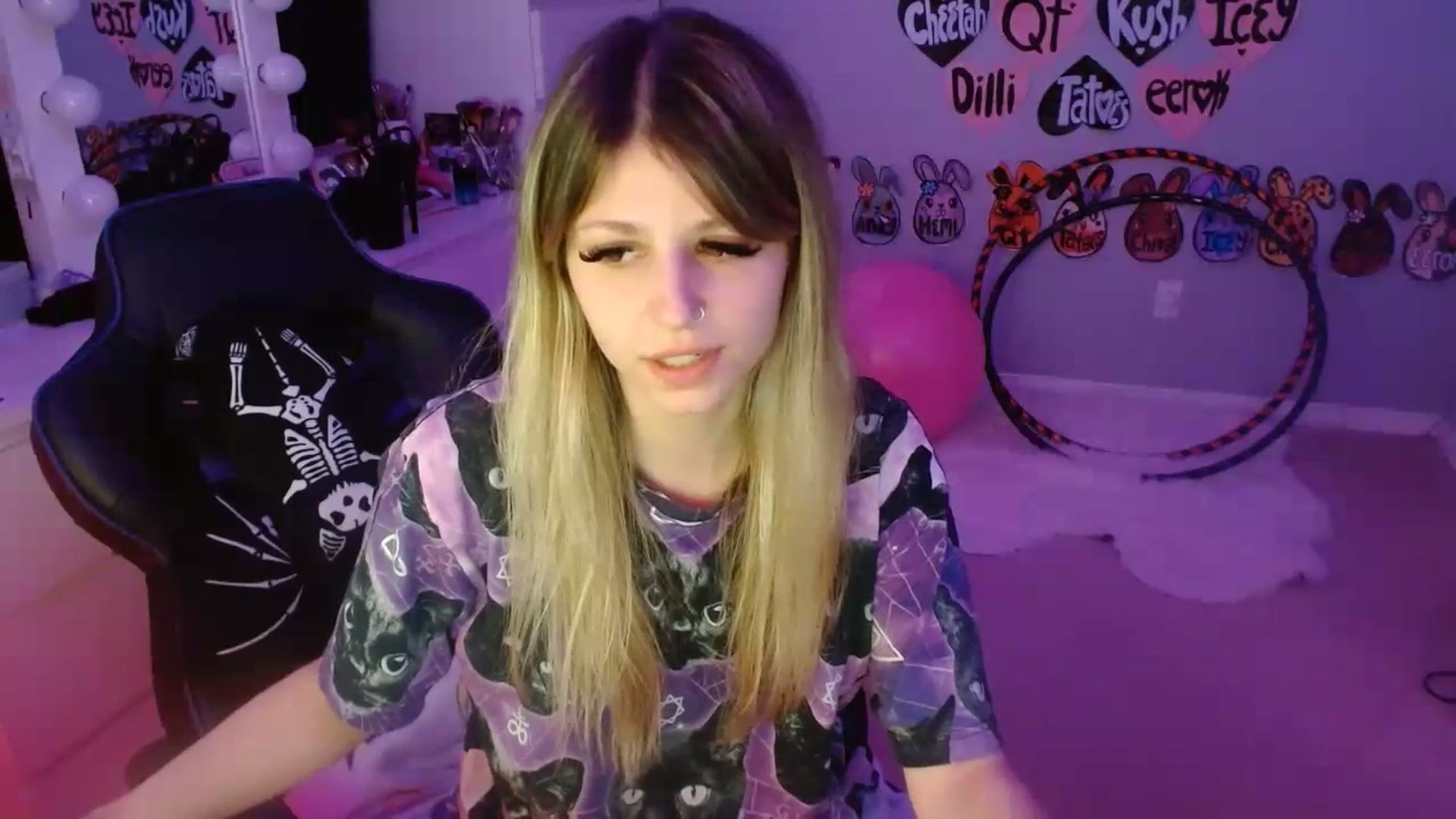 Gallery image thumbnail from Serafina's myfreecams stream on, 07/01/2023, 06:15 image 14 of 20