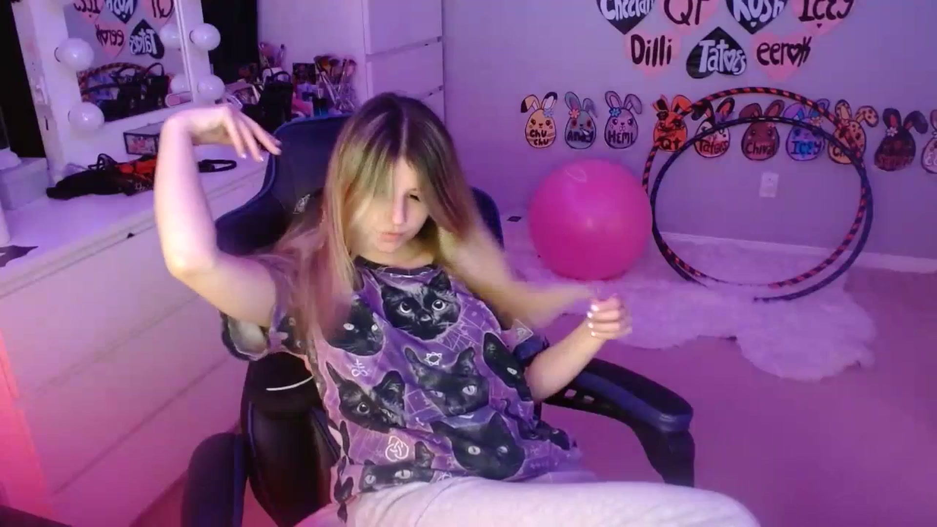 Gallery image thumbnail from Serafina's myfreecams stream on, 07/01/2023, 07:22 image 15 of 20