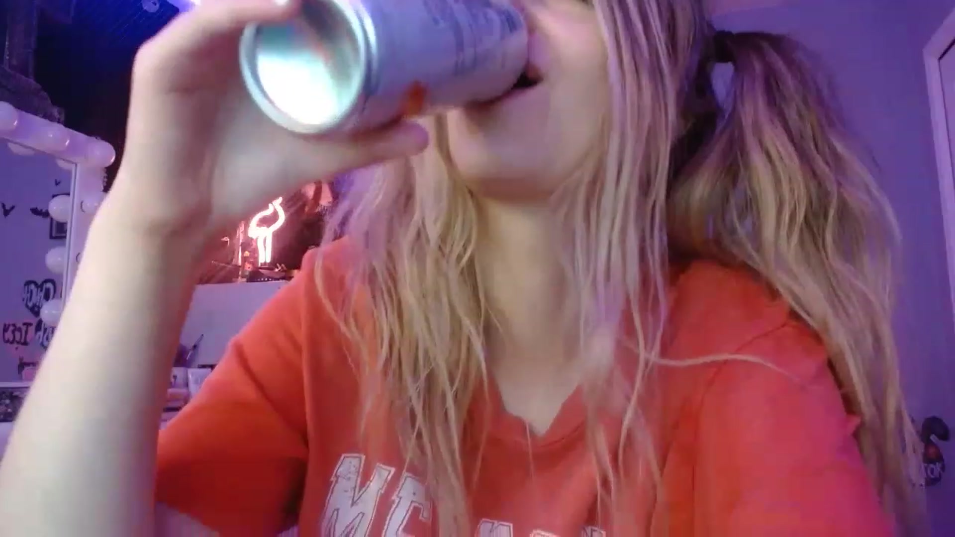 Gallery image thumbnail from Serafina's myfreecams stream on, 07/09/2023, 09:47 image 14 of 20