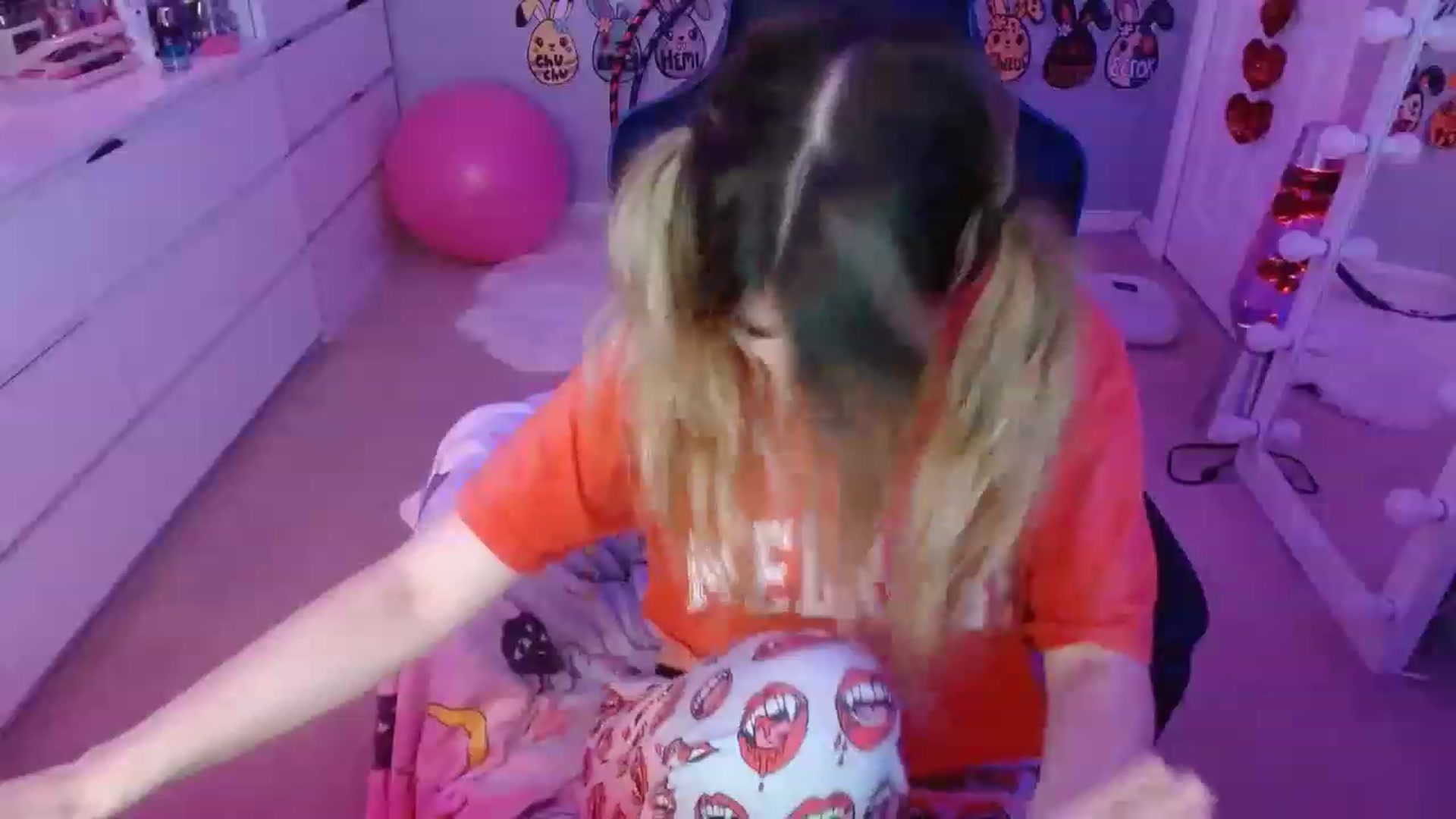 Gallery image thumbnail from Serafina's myfreecams stream on, 07/09/2023, 10:50 image 2 of 20