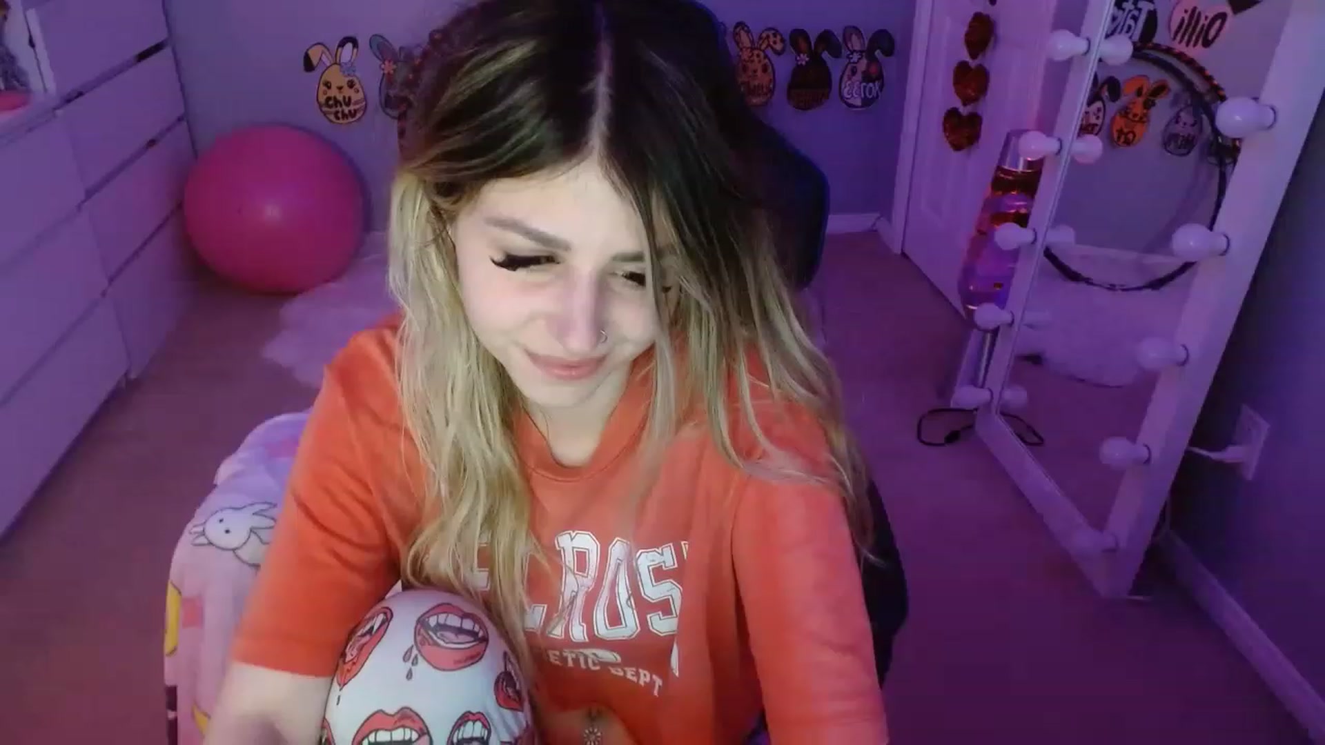 Gallery image thumbnail from Serafina's myfreecams stream on, 07/09/2023, 10:50 image 12 of 20