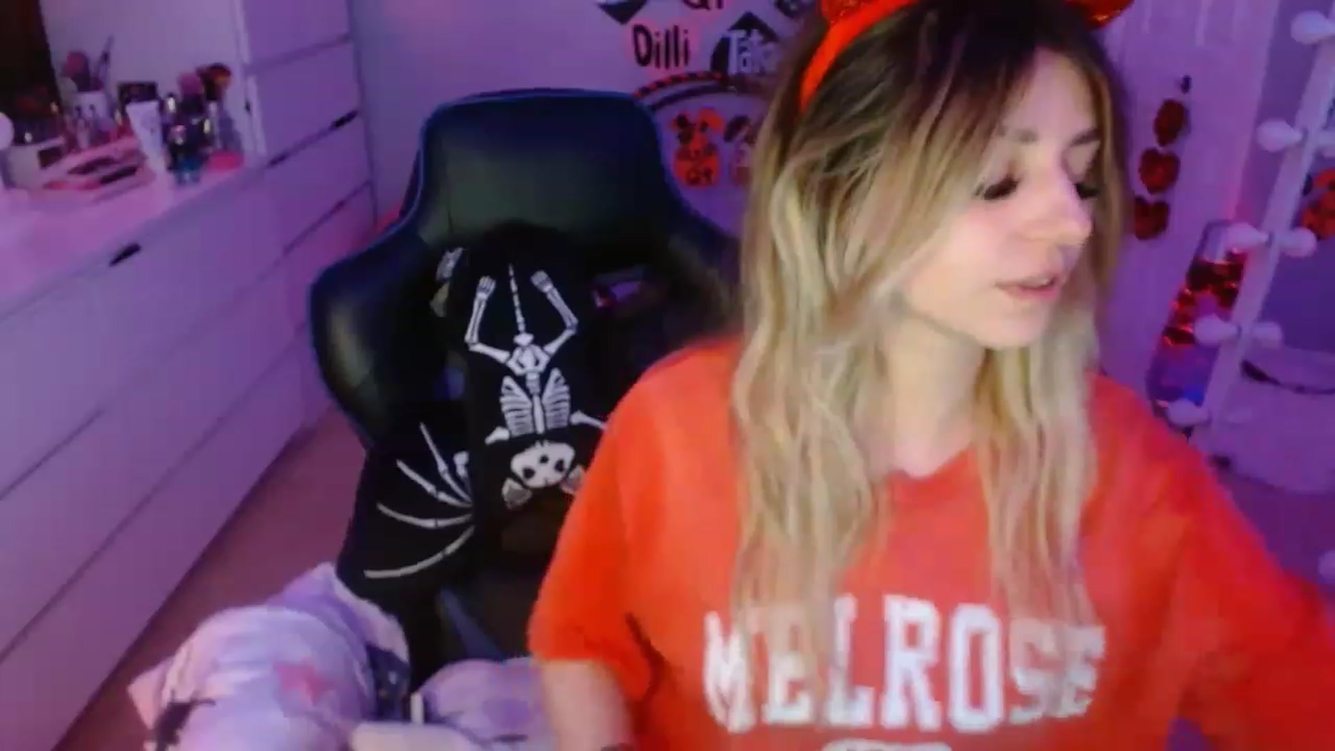 Gallery image thumbnail from Serafina's myfreecams stream on, 07/09/2023, 11:02 image 8 of 20