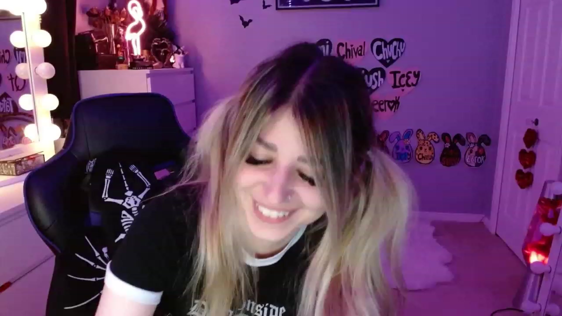 Gallery image thumbnail from Serafina's myfreecams stream on, 07/11/2023, 02:05 image 10 of 20