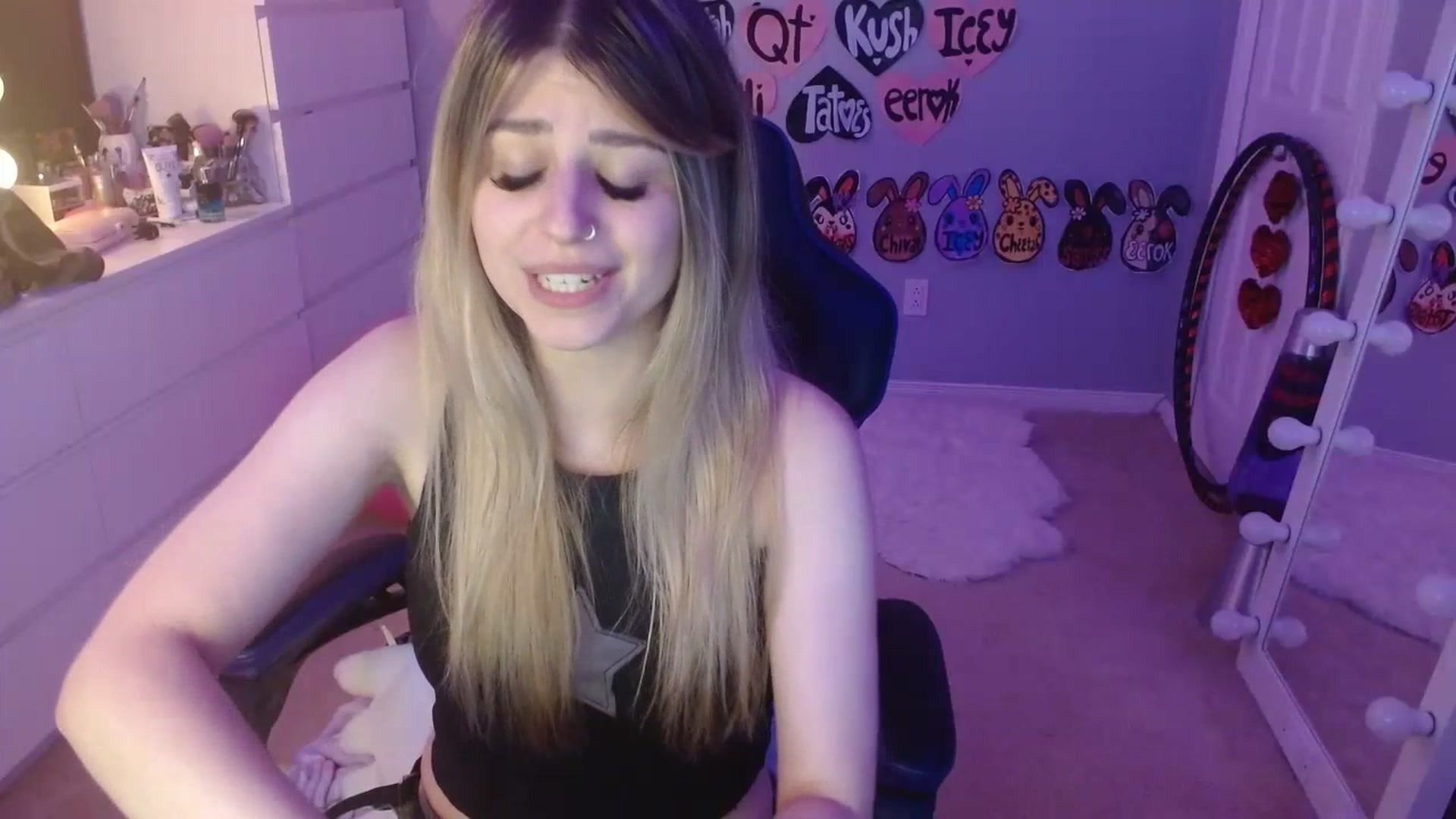Gallery image thumbnail from Serafina's myfreecams stream on, 07/16/2023, 21:45 image 3 of 20