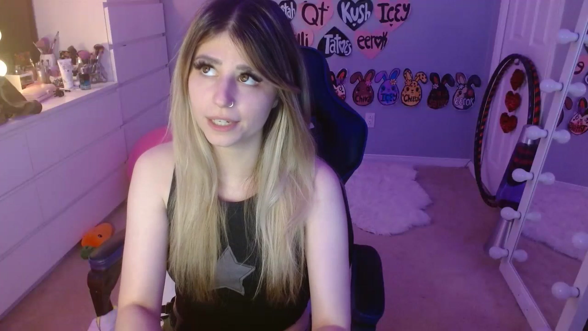 Gallery image thumbnail from Serafina's myfreecams stream on, 07/16/2023, 21:45 image 4 of 20