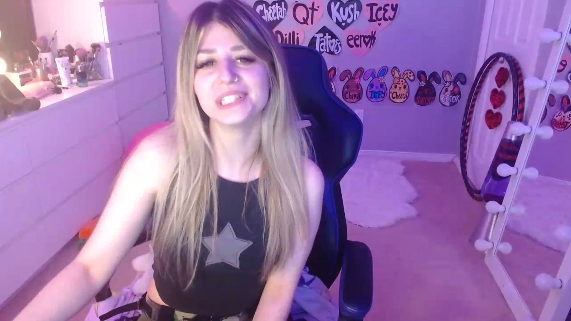 Gallery image thumbnail from Serafina's myfreecams stream on, 07/16/2023, 21:45 image 9 of 20