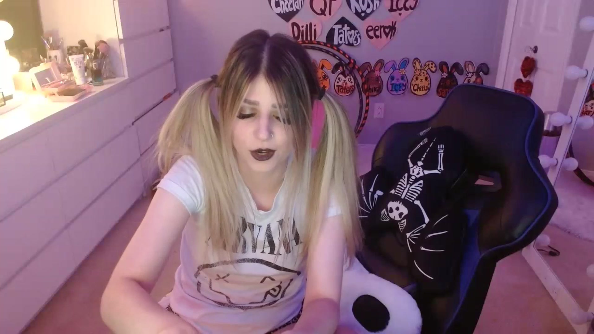 Gallery image thumbnail from Serafina's myfreecams stream on, 07/20/2023, 03:38 image 11 of 20
