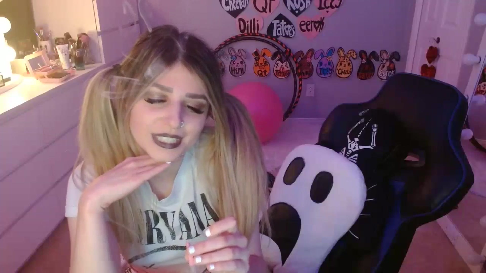 Gallery image thumbnail from Serafina's myfreecams stream on, 07/20/2023, 03:38 image 15 of 20