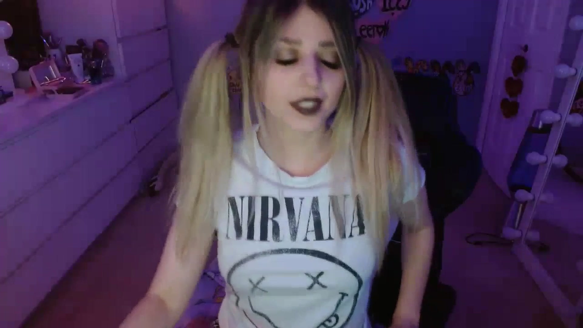 Gallery image thumbnail from Serafina's myfreecams stream on, 07/20/2023, 03:38 image 17 of 20