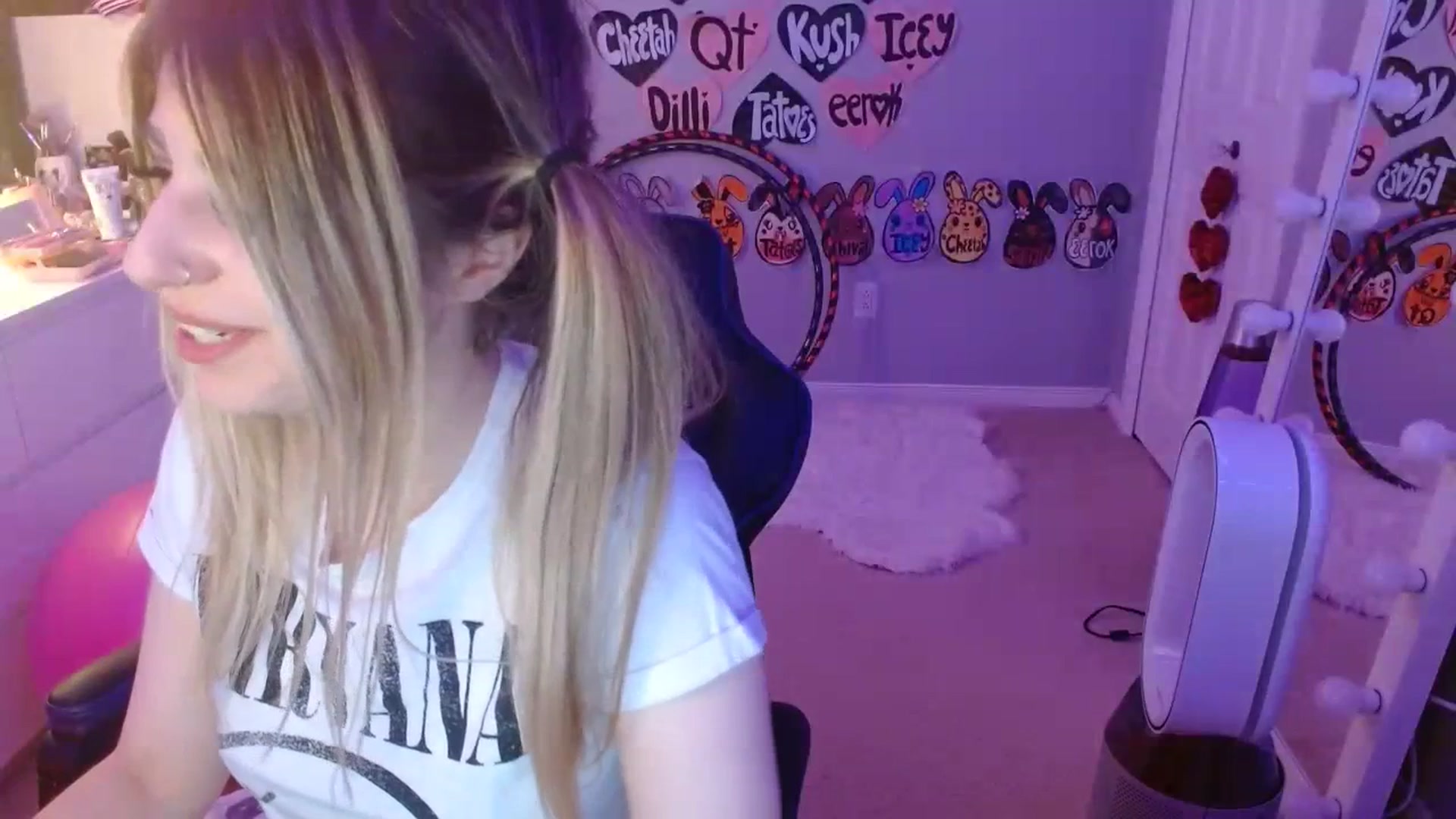 Gallery image thumbnail from Serafina's myfreecams stream on, 07/20/2023, 06:23 image 12 of 20