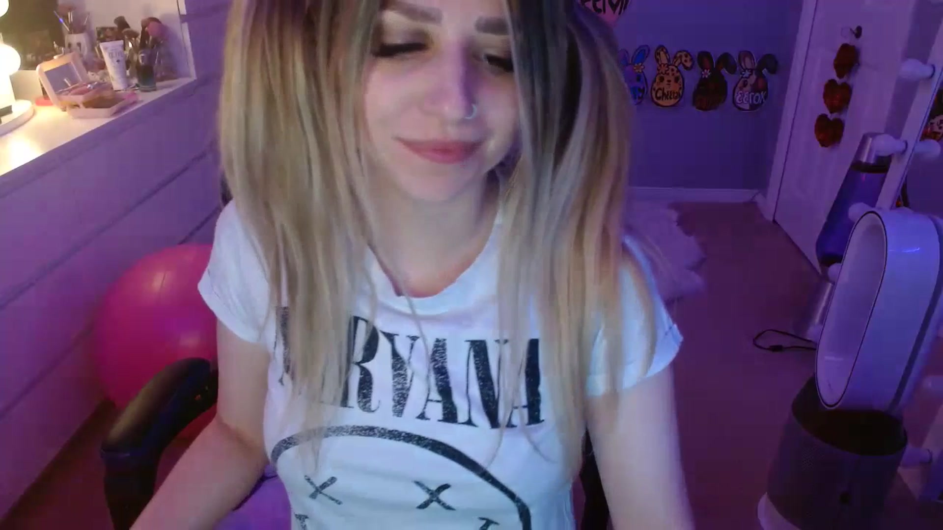 Gallery image thumbnail from Serafina's myfreecams stream on, 07/20/2023, 06:23 image 13 of 20