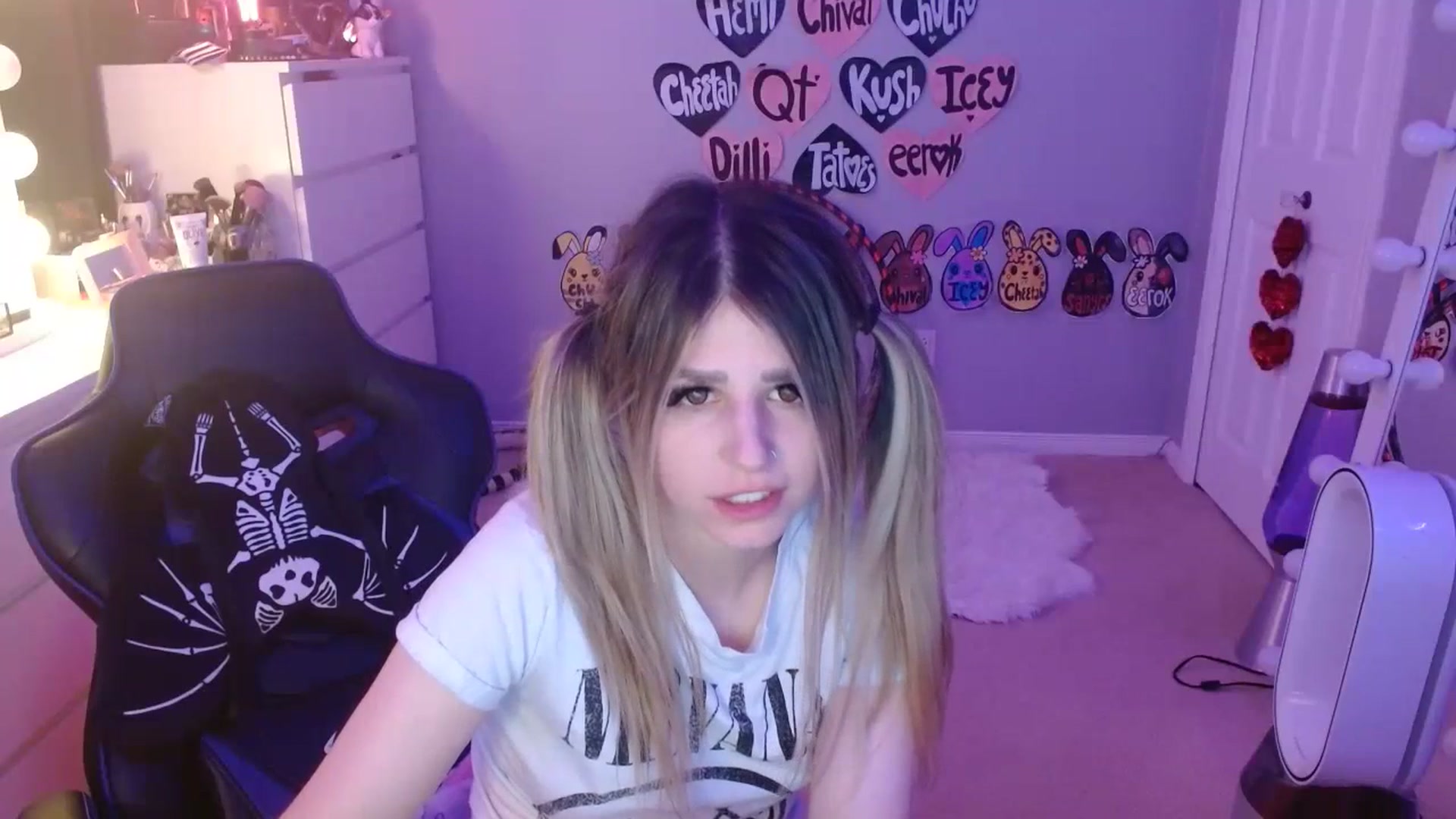 Gallery image thumbnail from Serafina's myfreecams stream on, 07/20/2023, 06:23 image 17 of 20