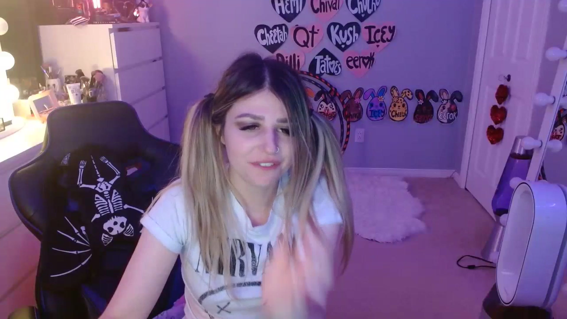 Gallery image thumbnail from Serafina's myfreecams stream on, 07/20/2023, 06:23 image 19 of 20
