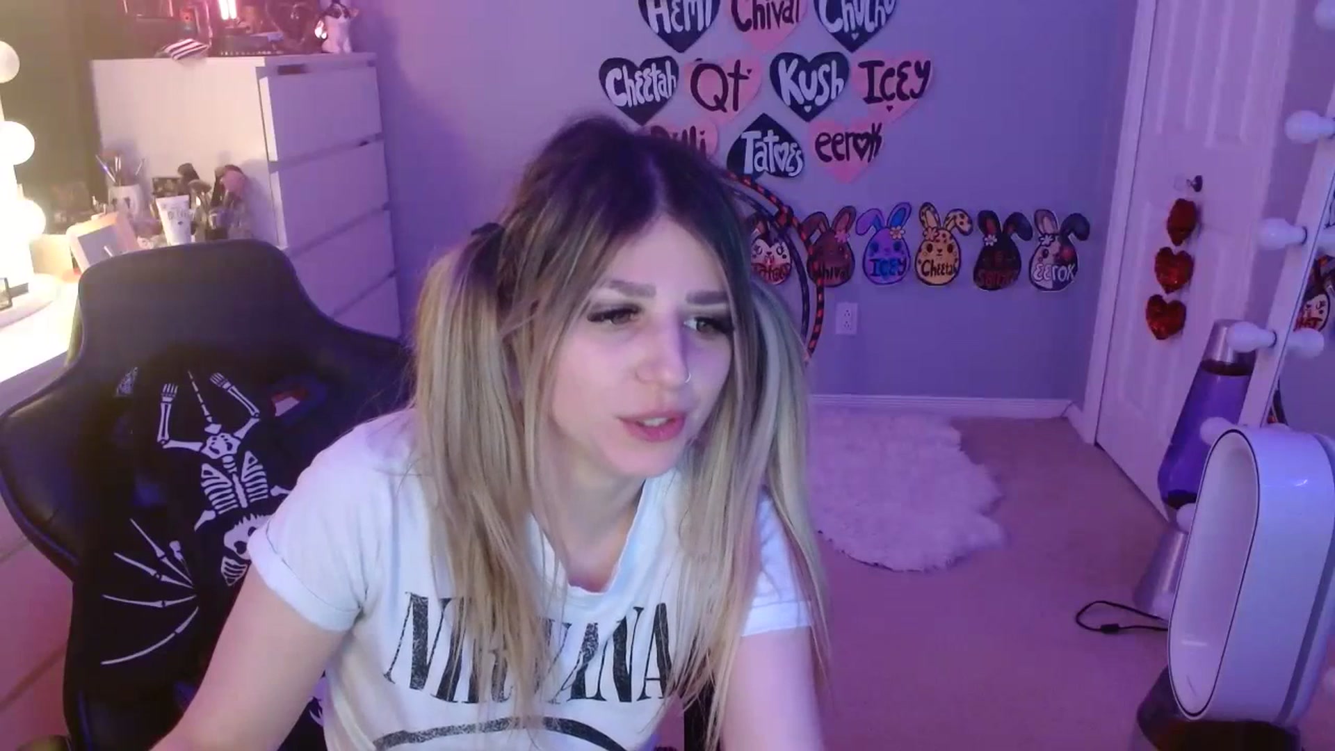 Gallery image thumbnail from Serafina's myfreecams stream on, 07/20/2023, 06:23 image 16 of 20