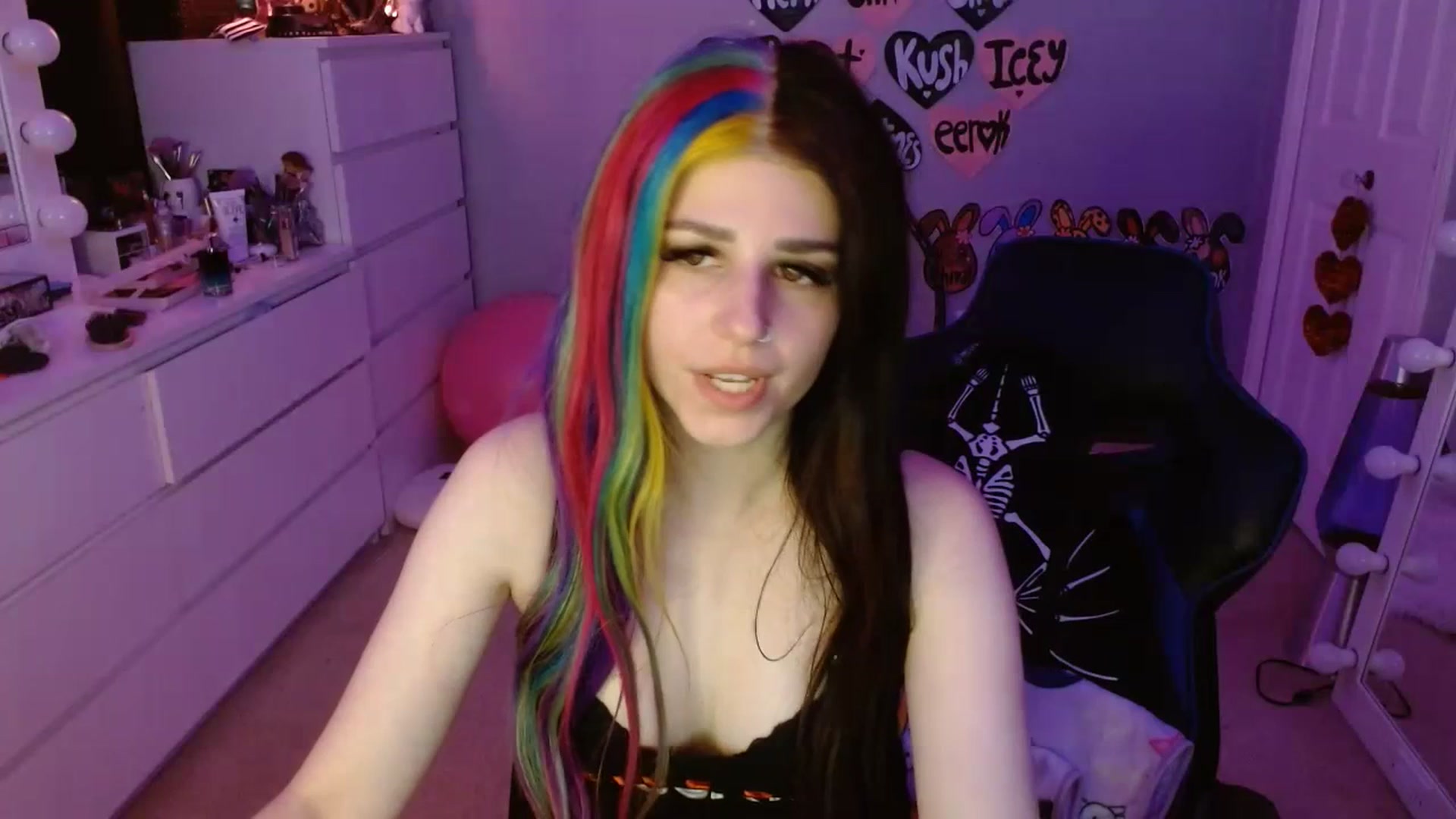 Gallery image thumbnail from Serafina's myfreecams stream on, 07/21/2023, 02:36 image 13 of 20
