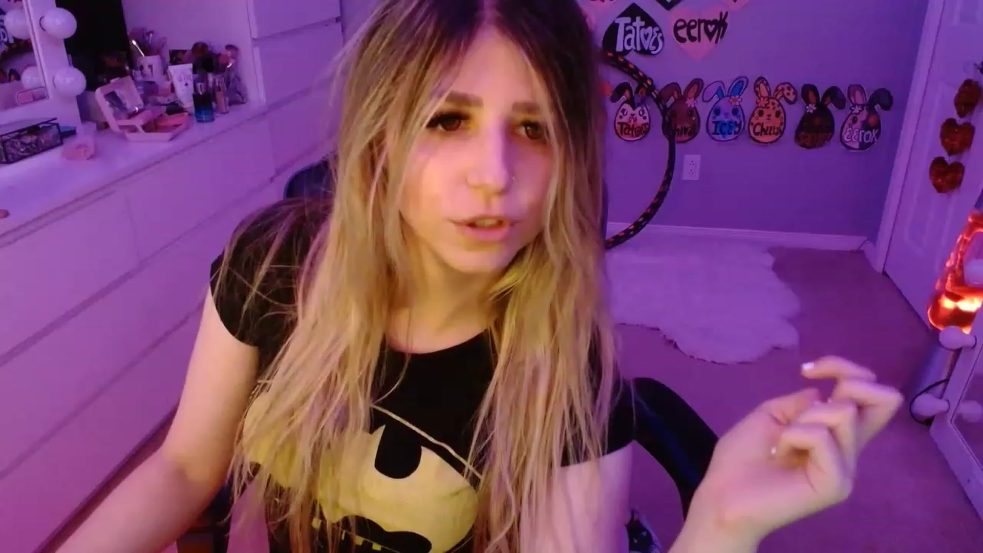 Gallery image thumbnail from Serafina's myfreecams stream on, 07/22/2023, 04:12 image 19 of 20