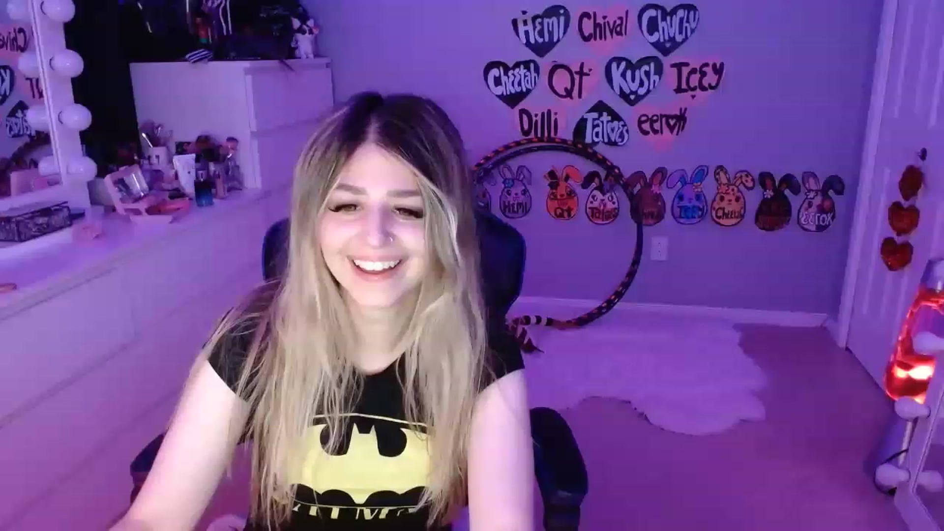 Gallery image thumbnail from Serafina's myfreecams stream on, 07/22/2023, 04:12 image 11 of 20