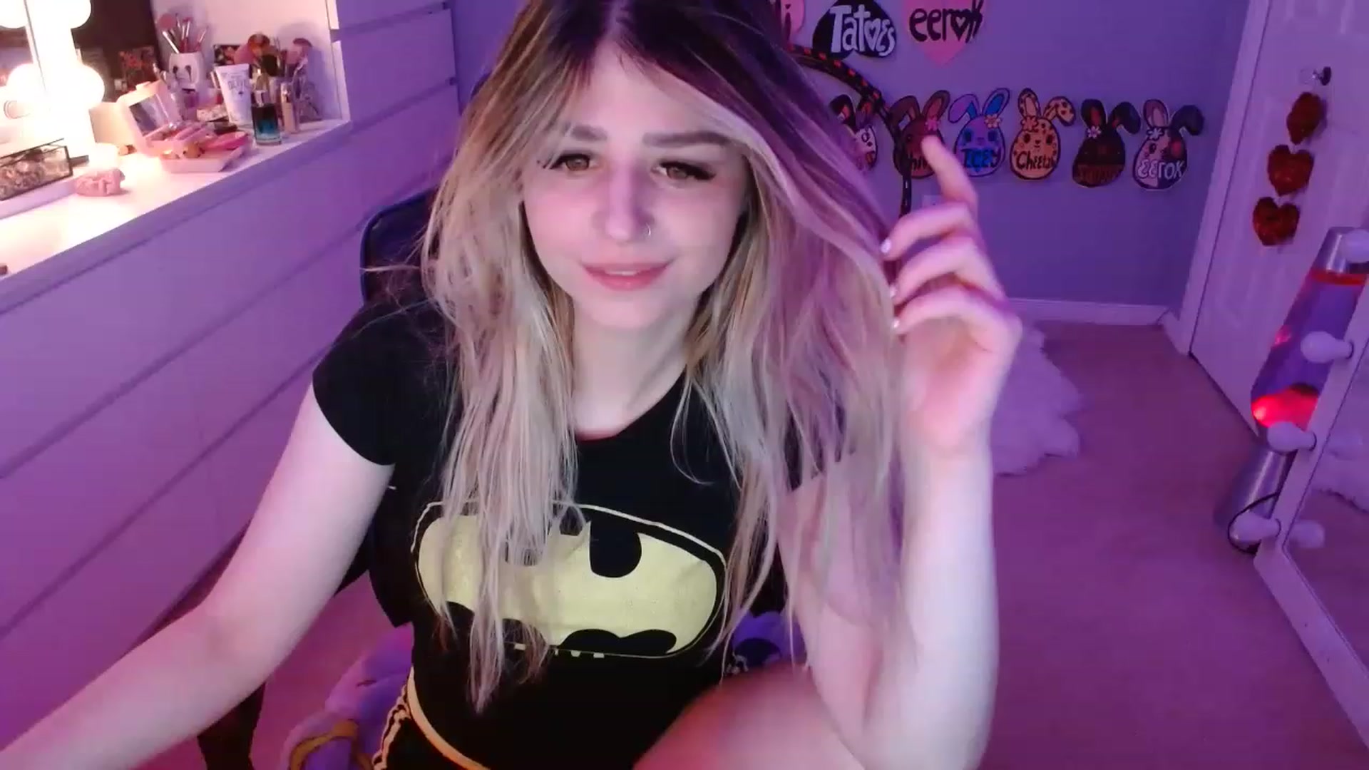 Gallery image thumbnail from Serafina's myfreecams stream on, 07/22/2023, 04:12 image 1 of 20
