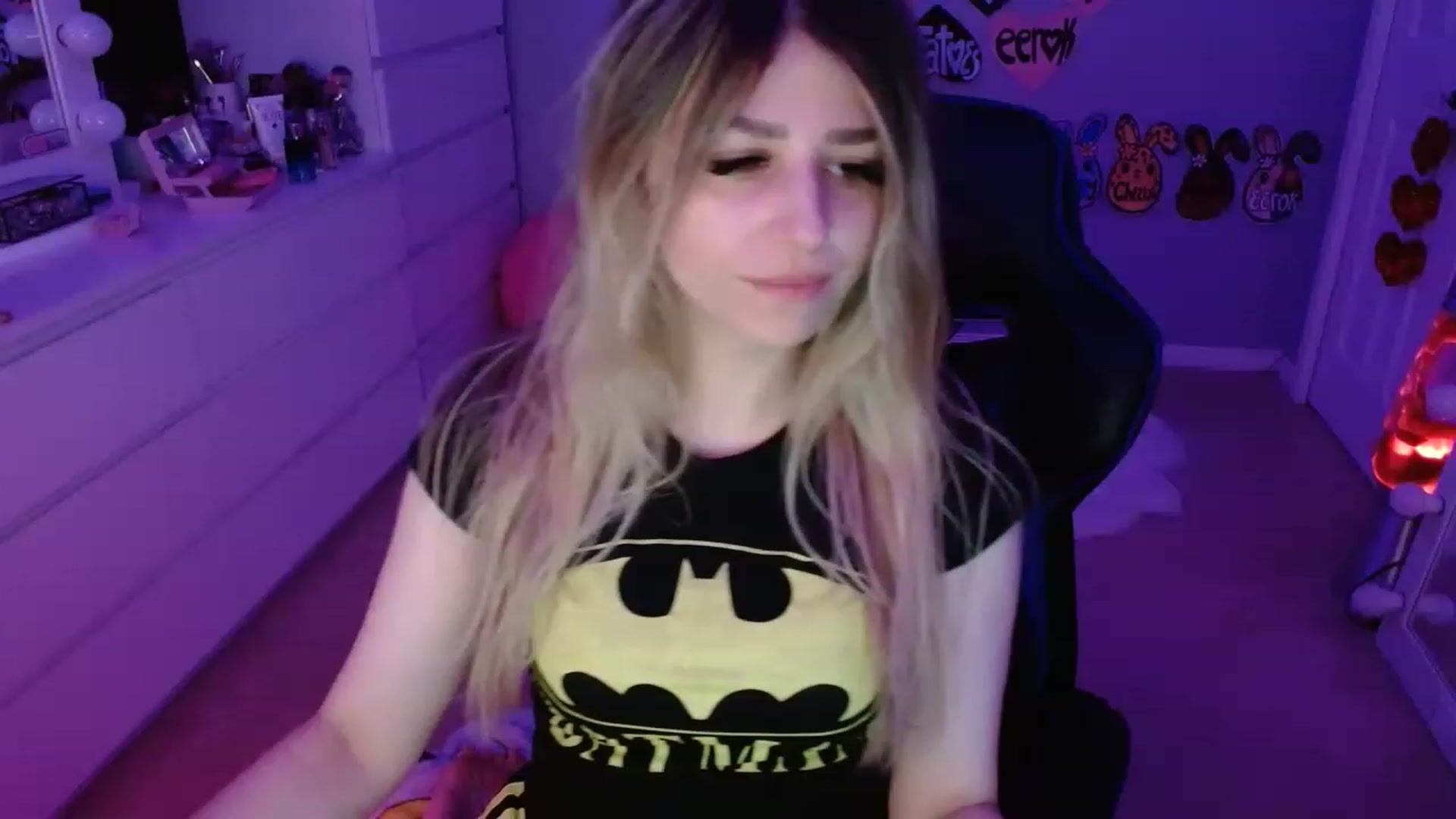 Gallery image thumbnail from Serafina's myfreecams stream on, 07/22/2023, 04:12 image 18 of 20