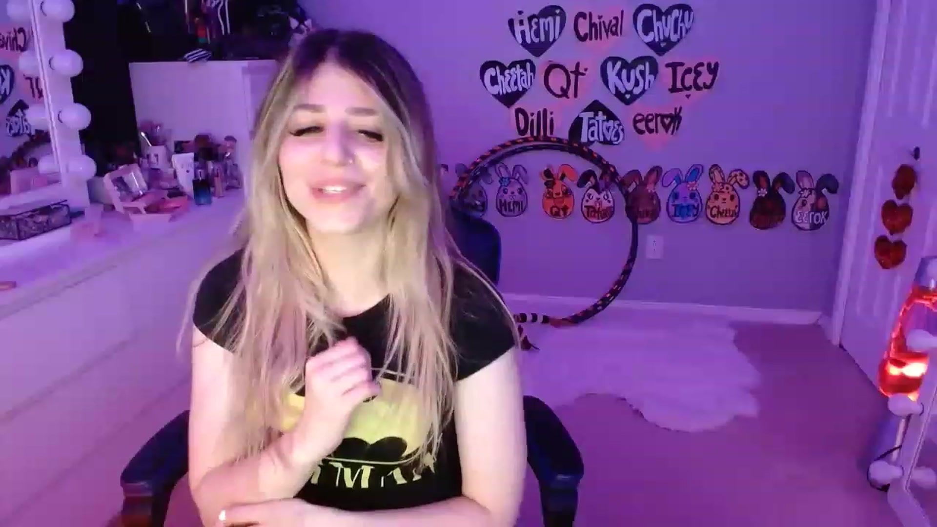 Gallery image thumbnail from Serafina's myfreecams stream on, 07/22/2023, 04:12 image 10 of 20