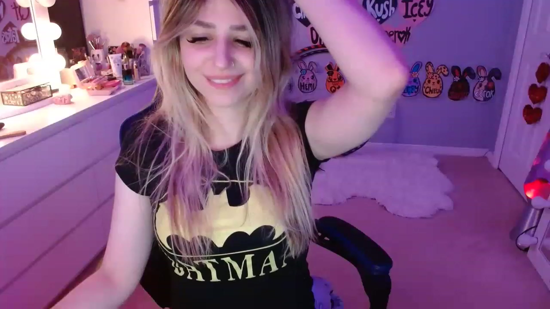 Gallery image thumbnail from Serafina's myfreecams stream on, 07/22/2023, 04:12 image 4 of 20