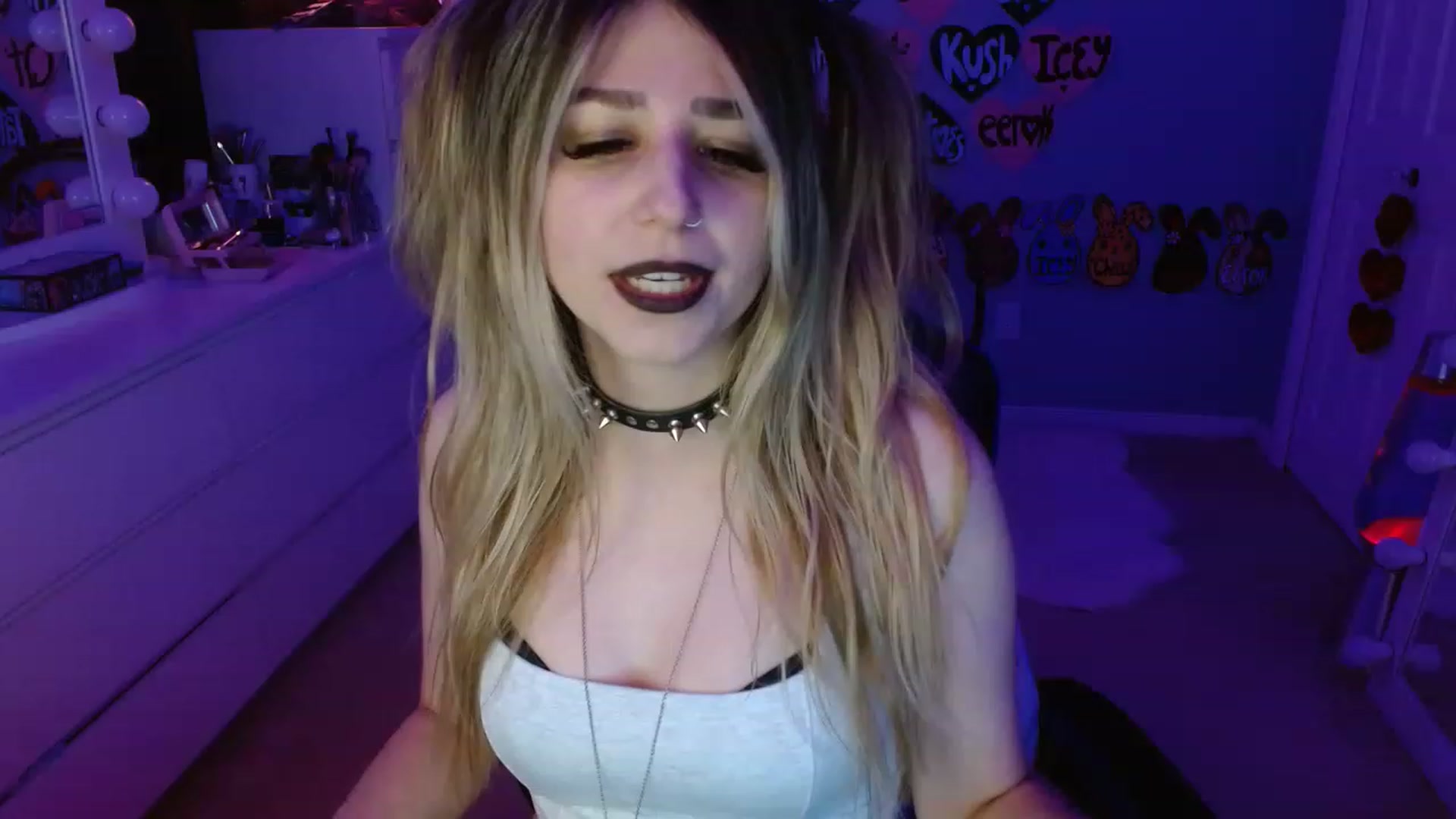 Gallery image thumbnail from Serafina's myfreecams stream on, 07/24/2023, 03:40 image 10 of 20