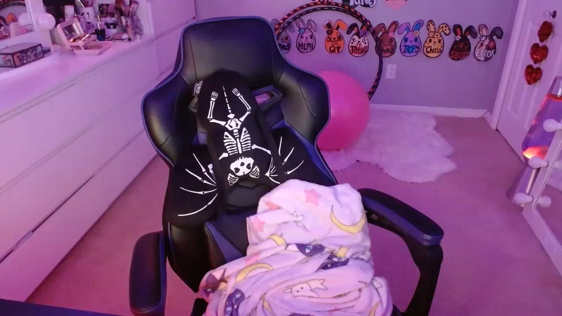 Gallery image thumbnail from Serafina's myfreecams stream on, 07/24/2023, 03:40 image 12 of 20
