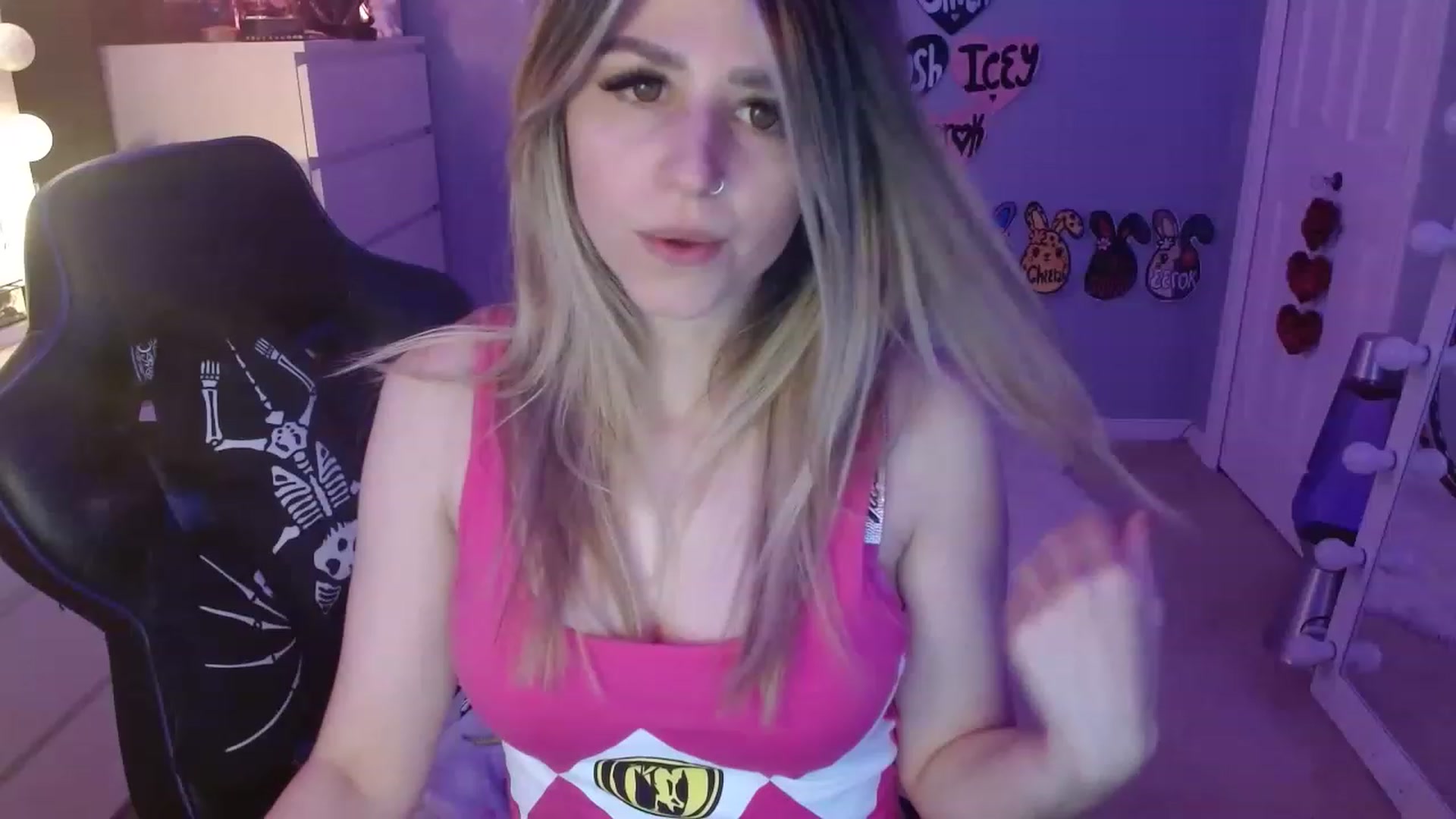 Gallery image thumbnail from Serafina's myfreecams stream on, 07/29/2023, 05:16 image 20 of 20