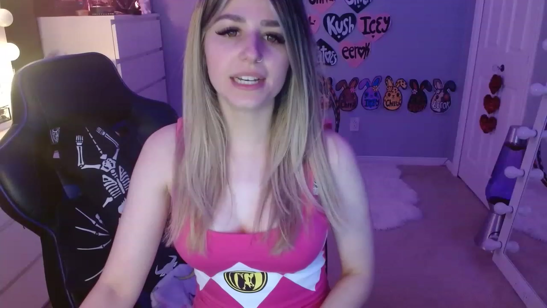 Gallery image thumbnail from Serafina's myfreecams stream on, 07/29/2023, 05:16 image 15 of 20