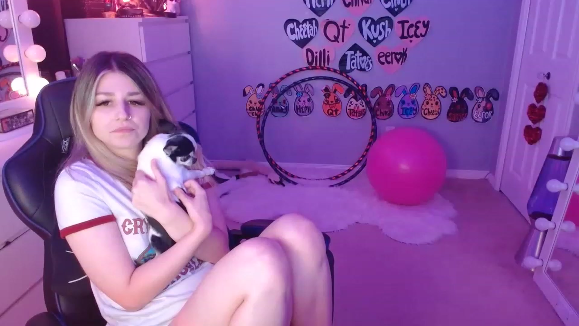 Gallery image thumbnail from Serafina's myfreecams stream on, 08/04/2023, 05:45 image 1 of 20
