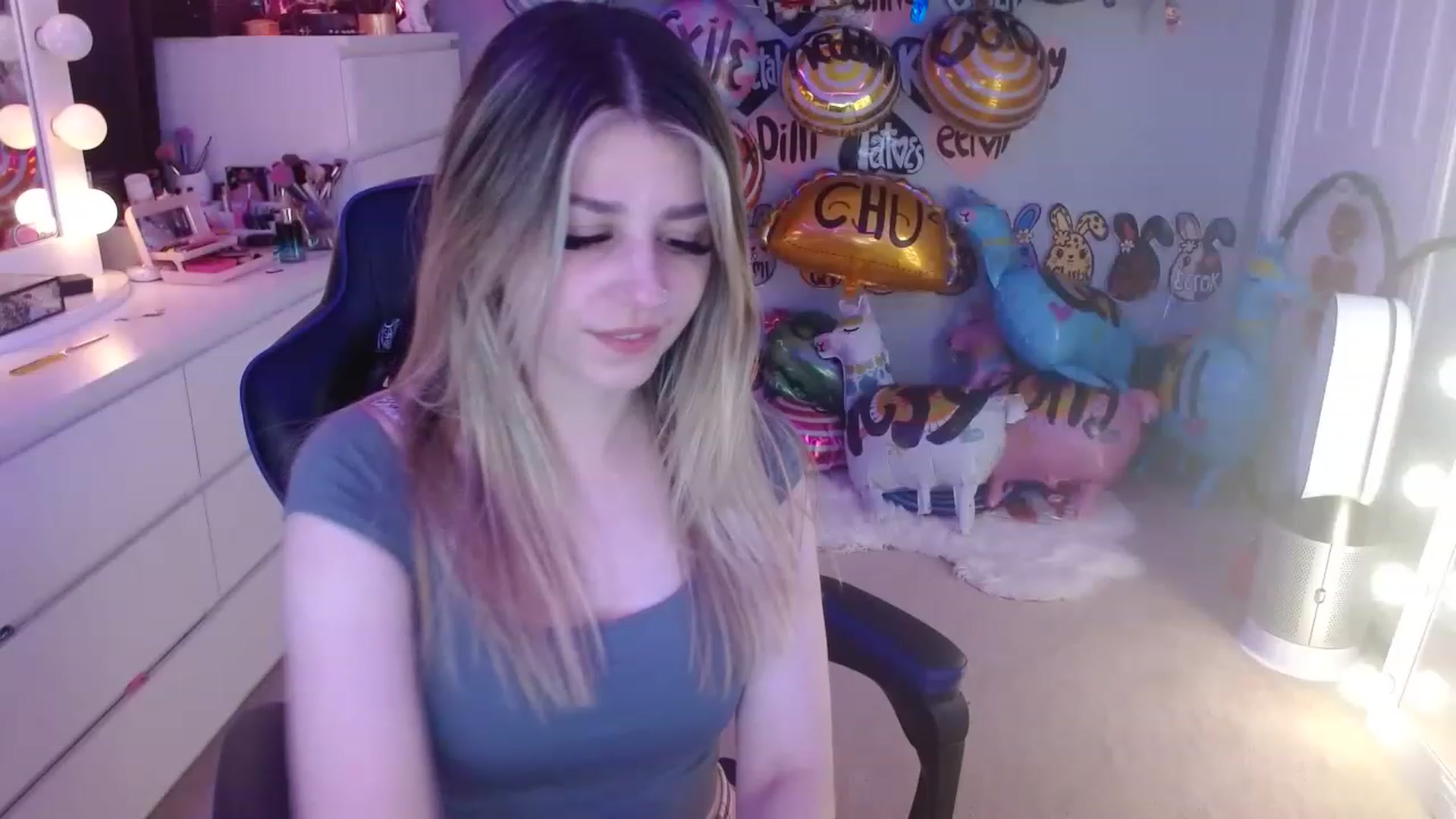 Gallery image thumbnail from Serafina's myfreecams stream on, 08/16/2023, 03:29 image 19 of 20