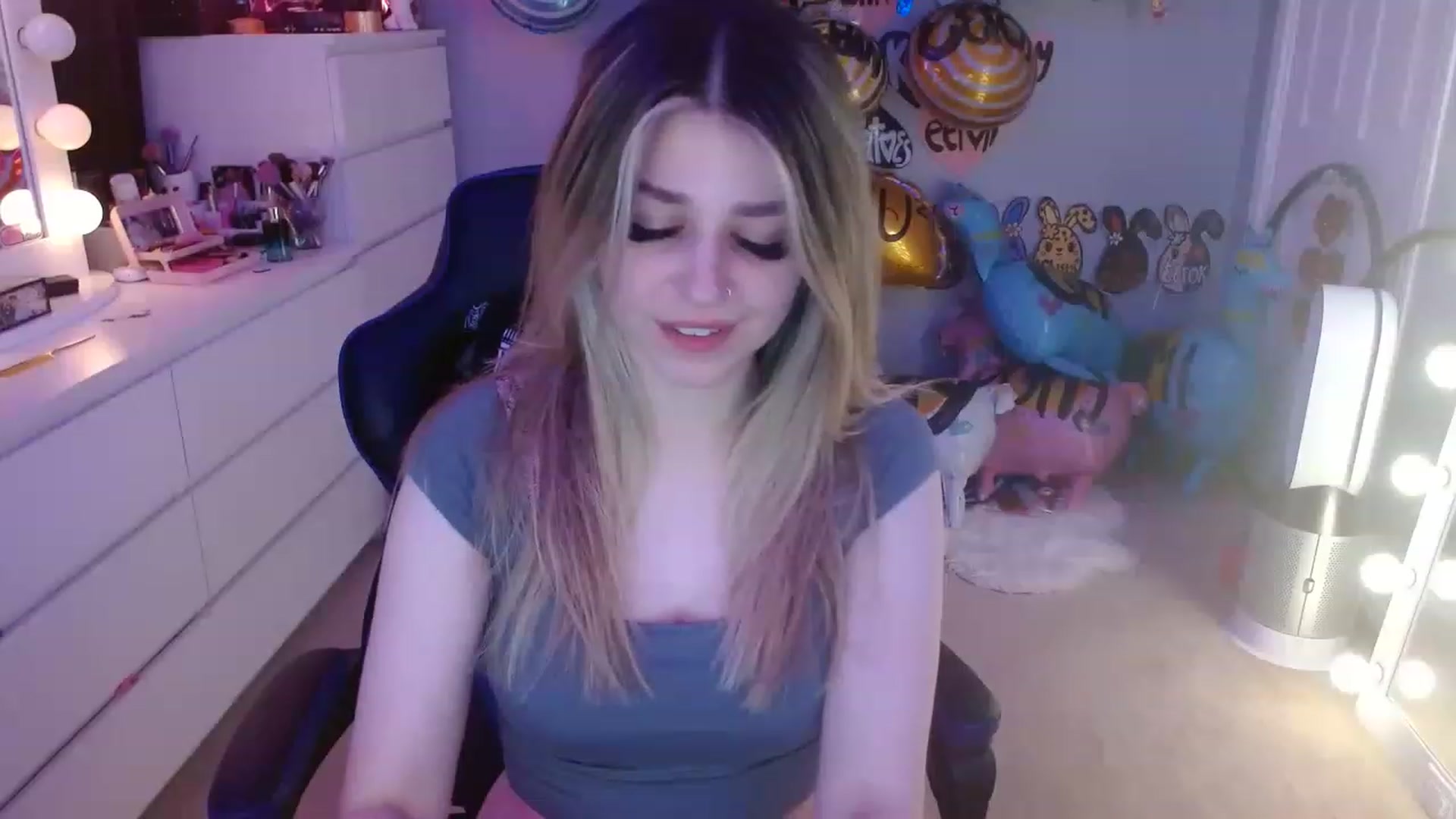 Gallery image thumbnail from Serafina's myfreecams stream on, 08/16/2023, 03:29 image 14 of 20