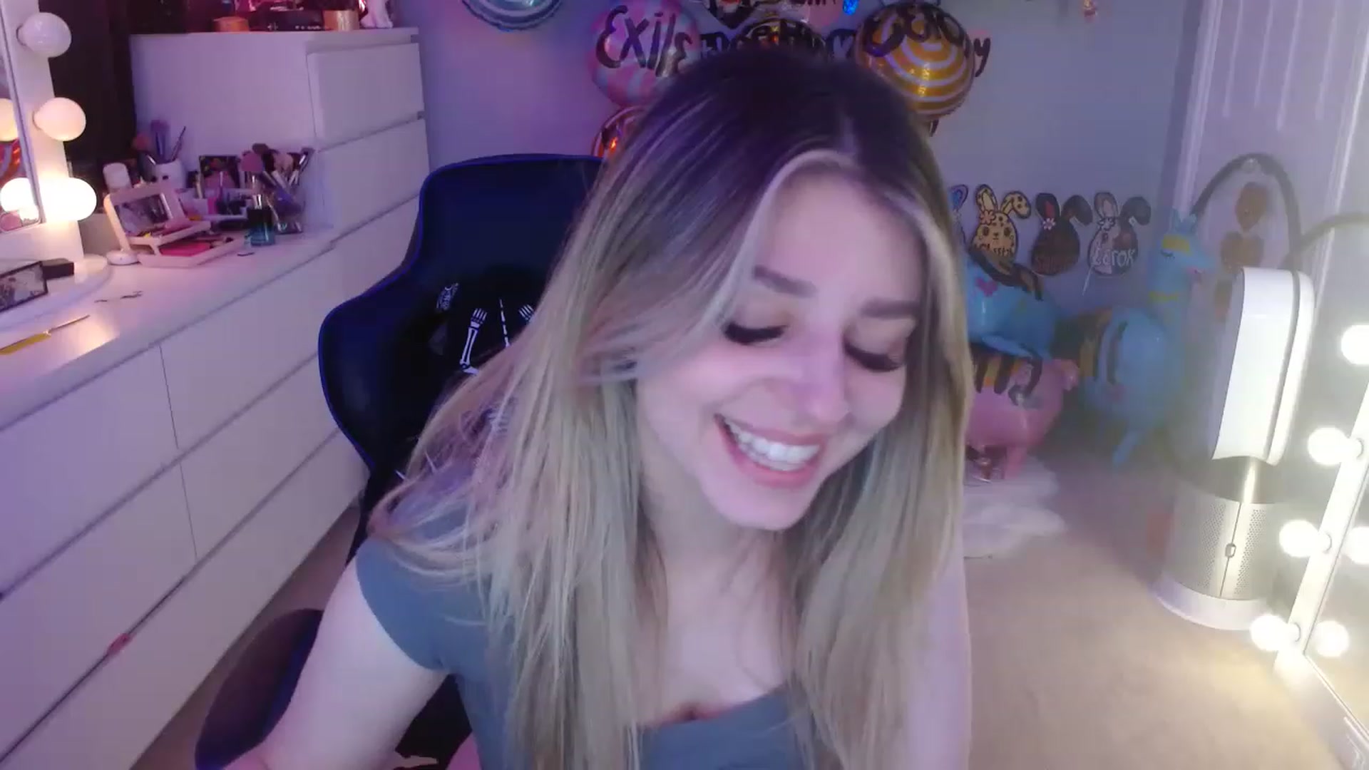 Gallery image thumbnail from Serafina's myfreecams stream on, 08/16/2023, 03:29 image 13 of 20