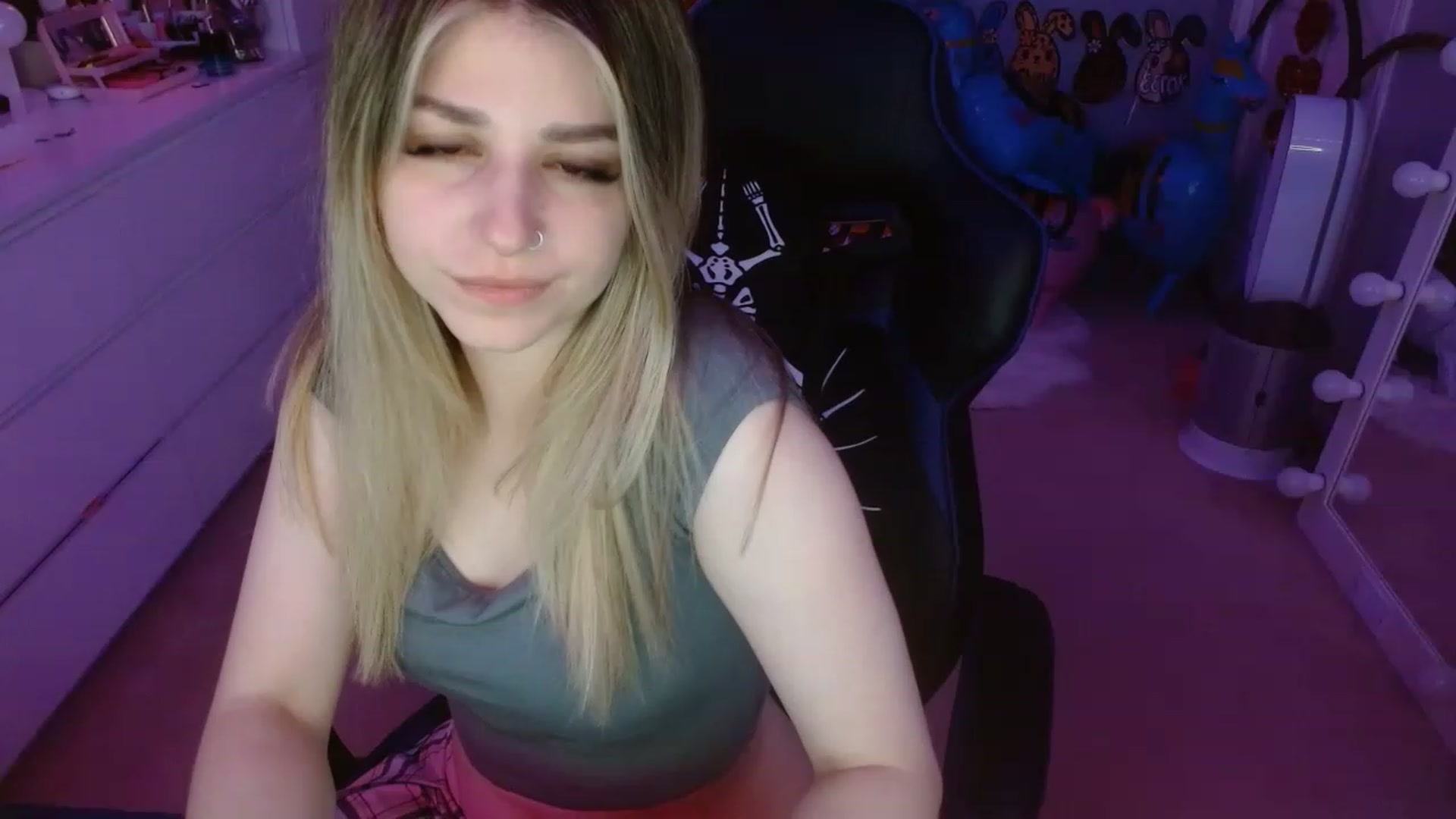 Gallery image thumbnail from Serafina's myfreecams stream on, 08/16/2023, 04:38 image 18 of 20