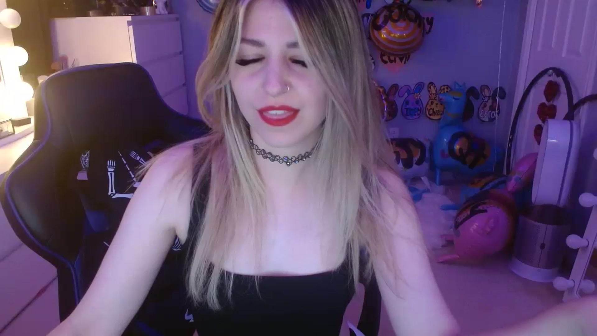Gallery image thumbnail from Serafina's myfreecams stream on, 08/18/2023, 01:48 image 11 of 20