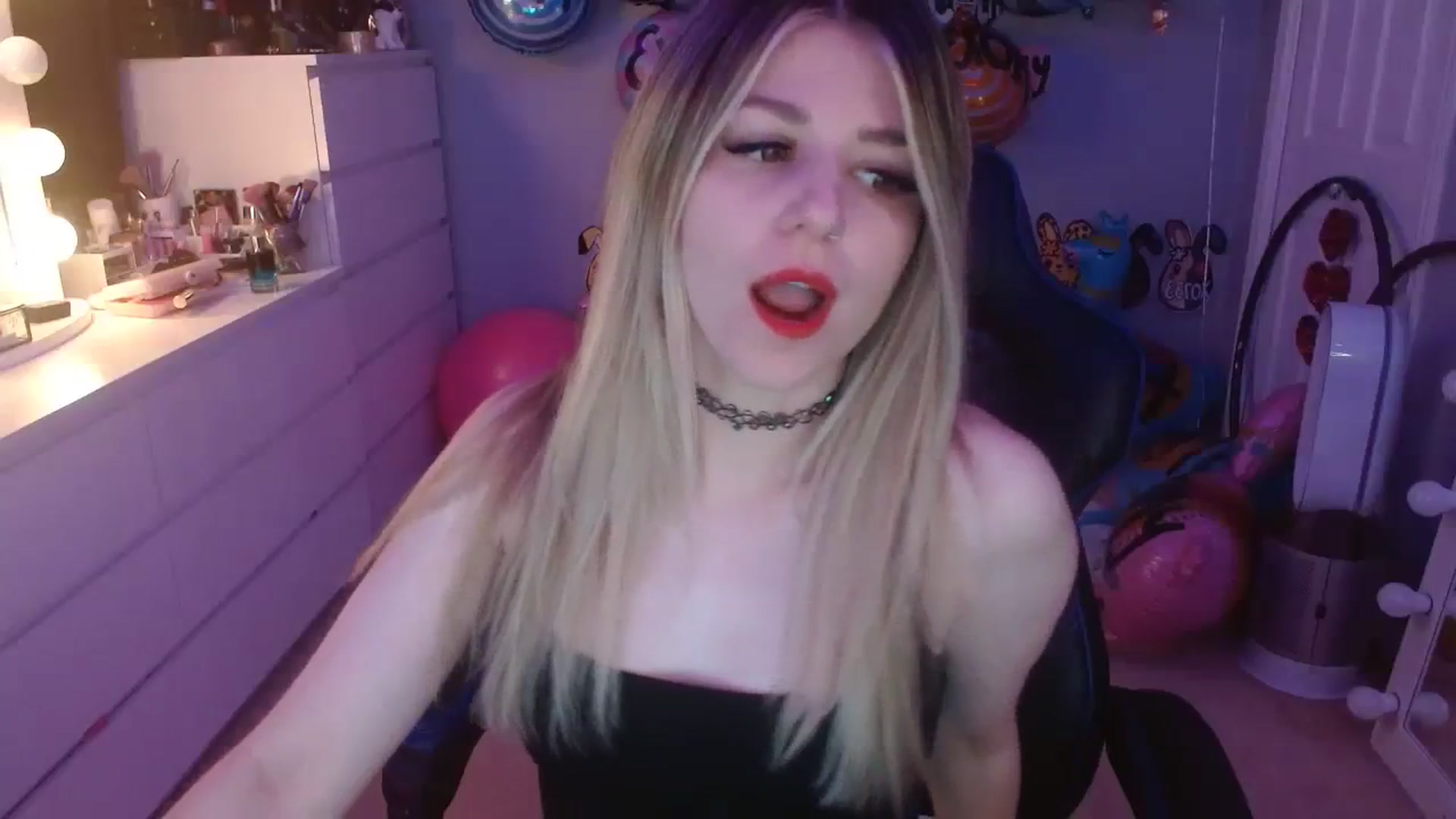 Gallery image thumbnail from Serafina's myfreecams stream on, 08/18/2023, 01:48 image 8 of 20
