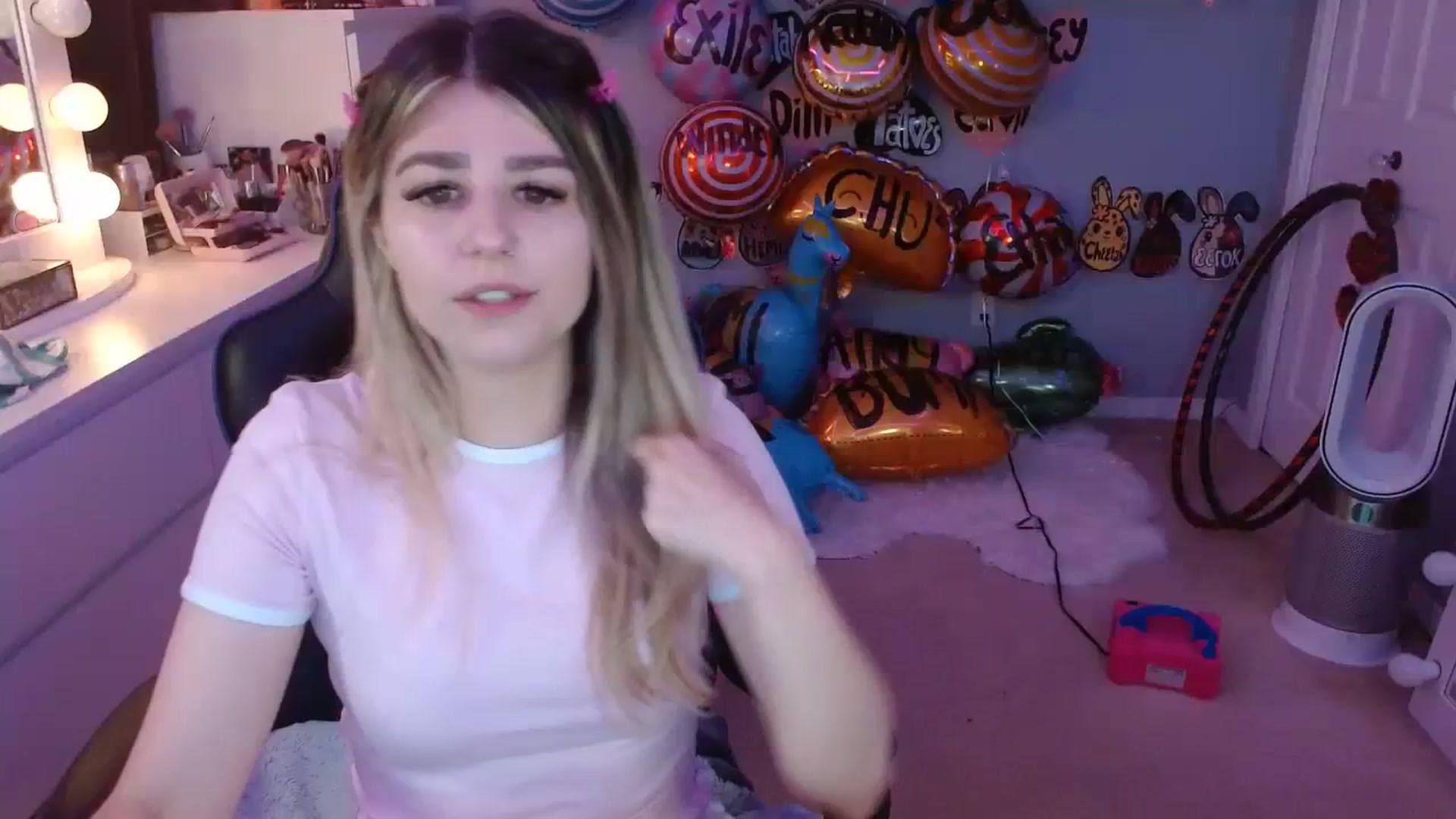 Gallery image thumbnail from Serafina's myfreecams stream on, 08/27/2023, 02:02 image 10 of 20