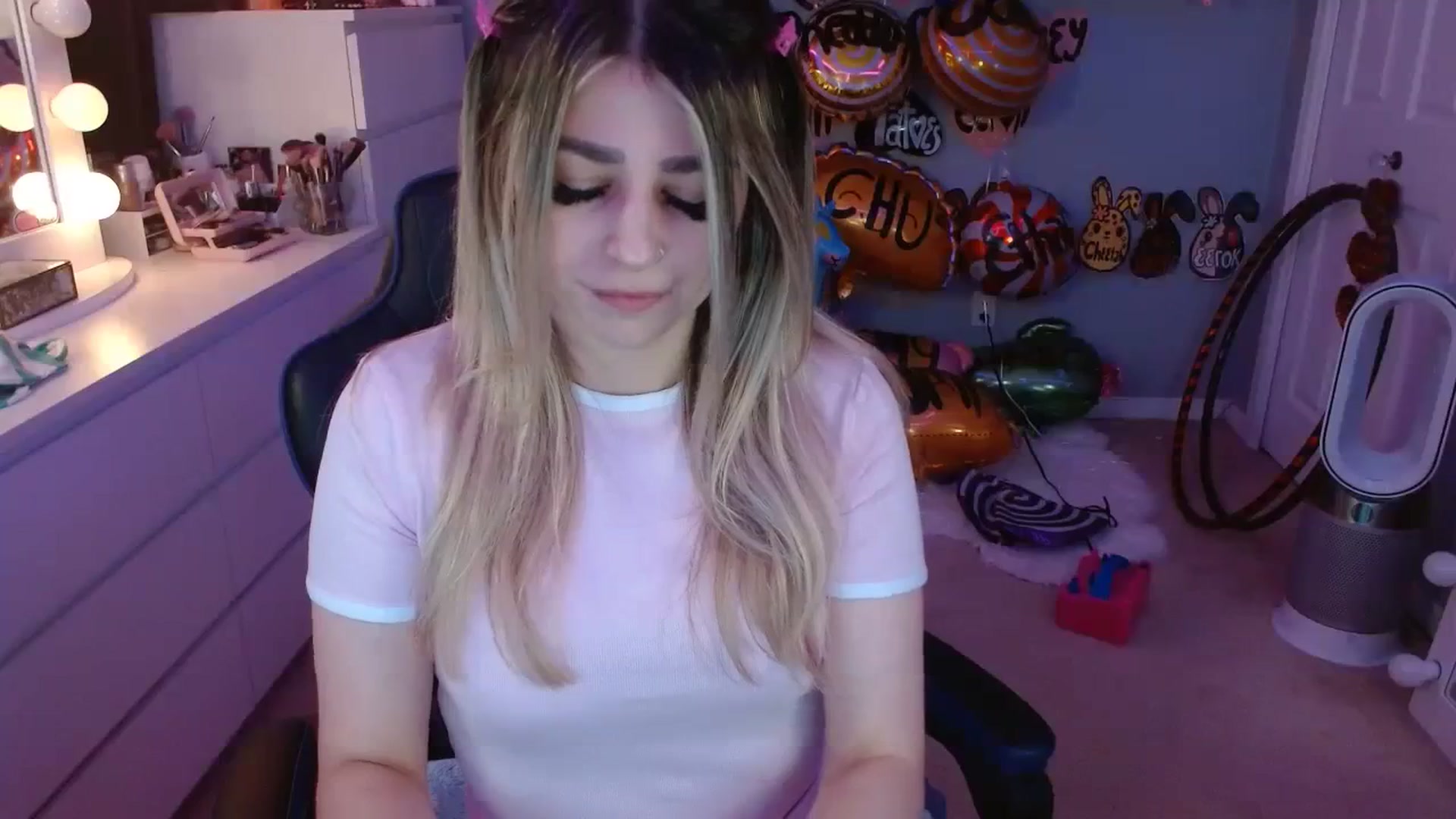 Gallery image thumbnail from Serafina's myfreecams stream on, 08/27/2023, 02:02 image 4 of 20